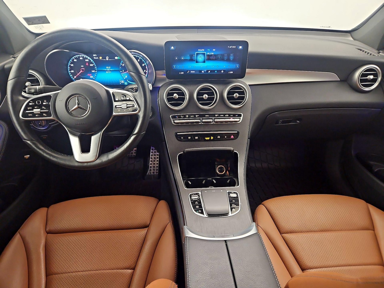 2021 Mercedes-Benz GLC Coupe GLC300 - Photo 10