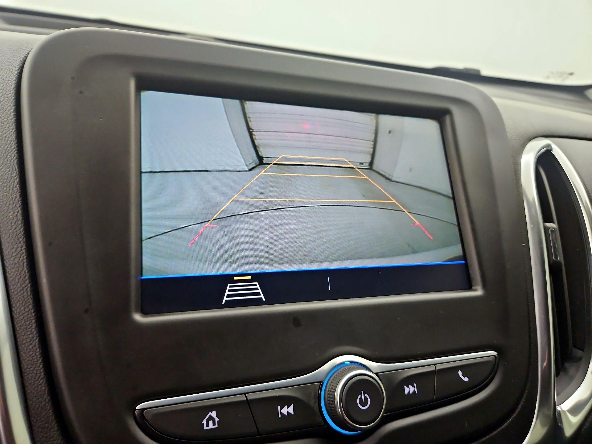 Thumbnail: 2021 Chevrolet Equinox - 14