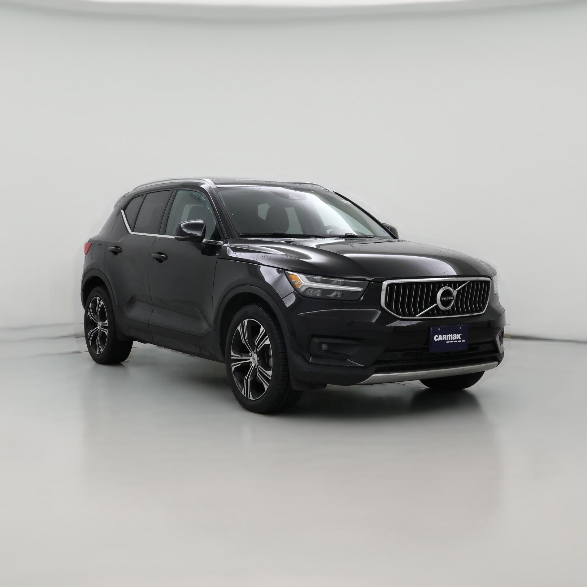 Thumbnail: 2022 Volvo XC40 - 1