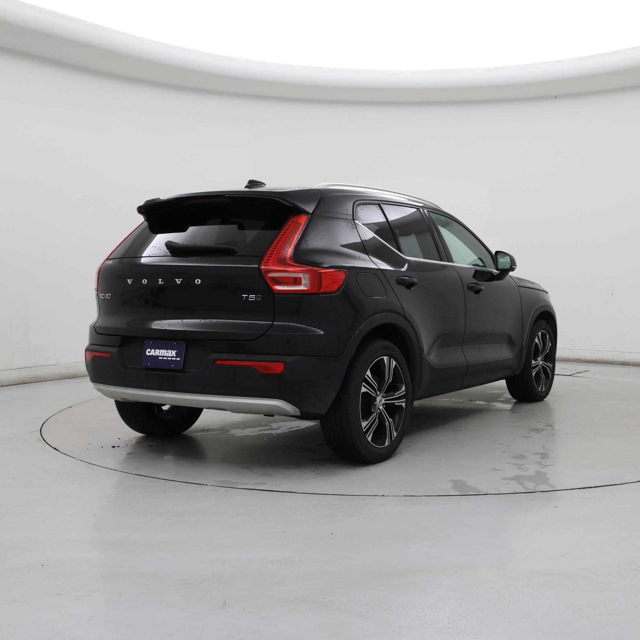 Thumbnail: 2022 Volvo XC40 - 8