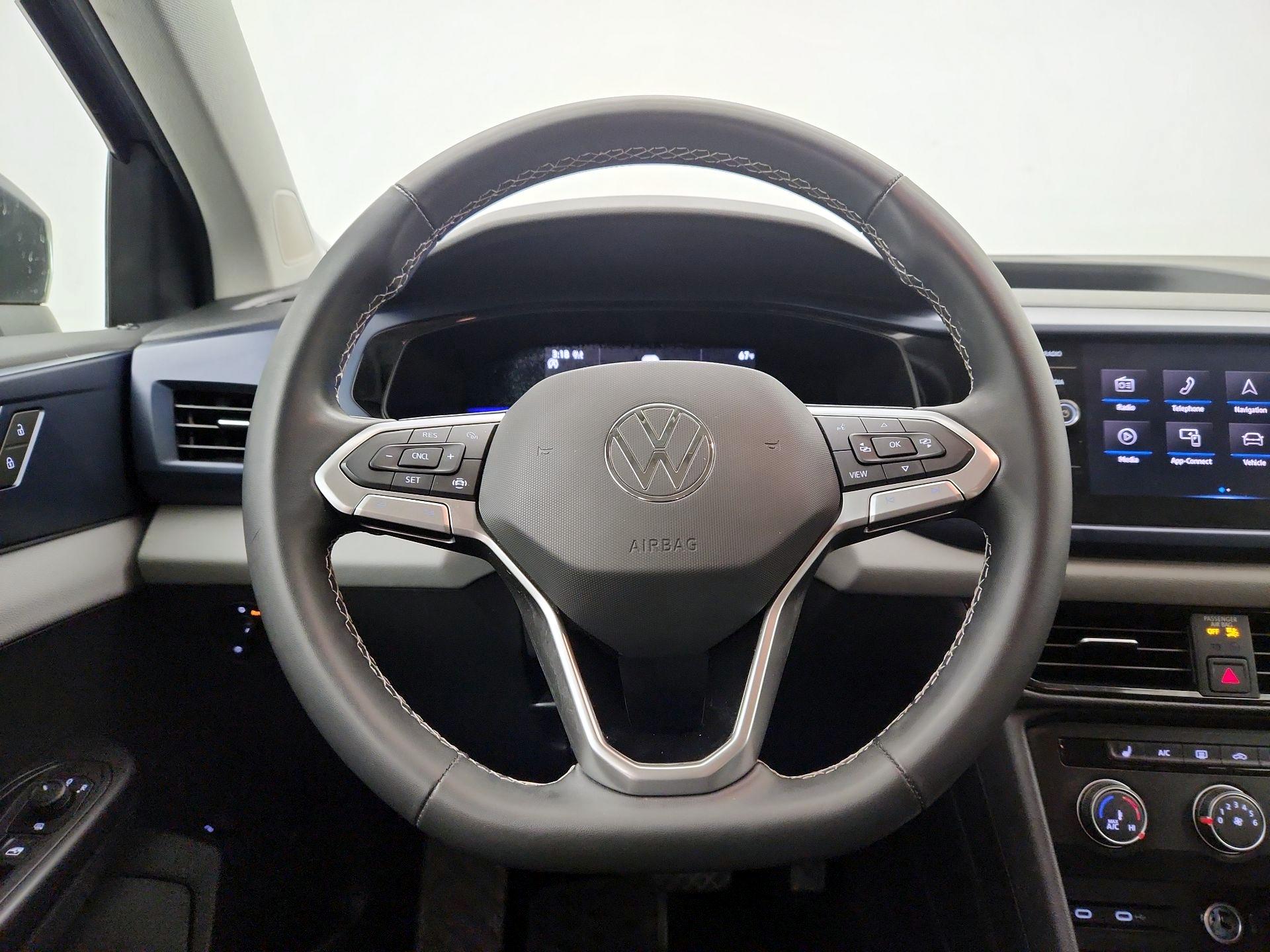 Thumbnail: 2022 Volkswagen Taos - 10