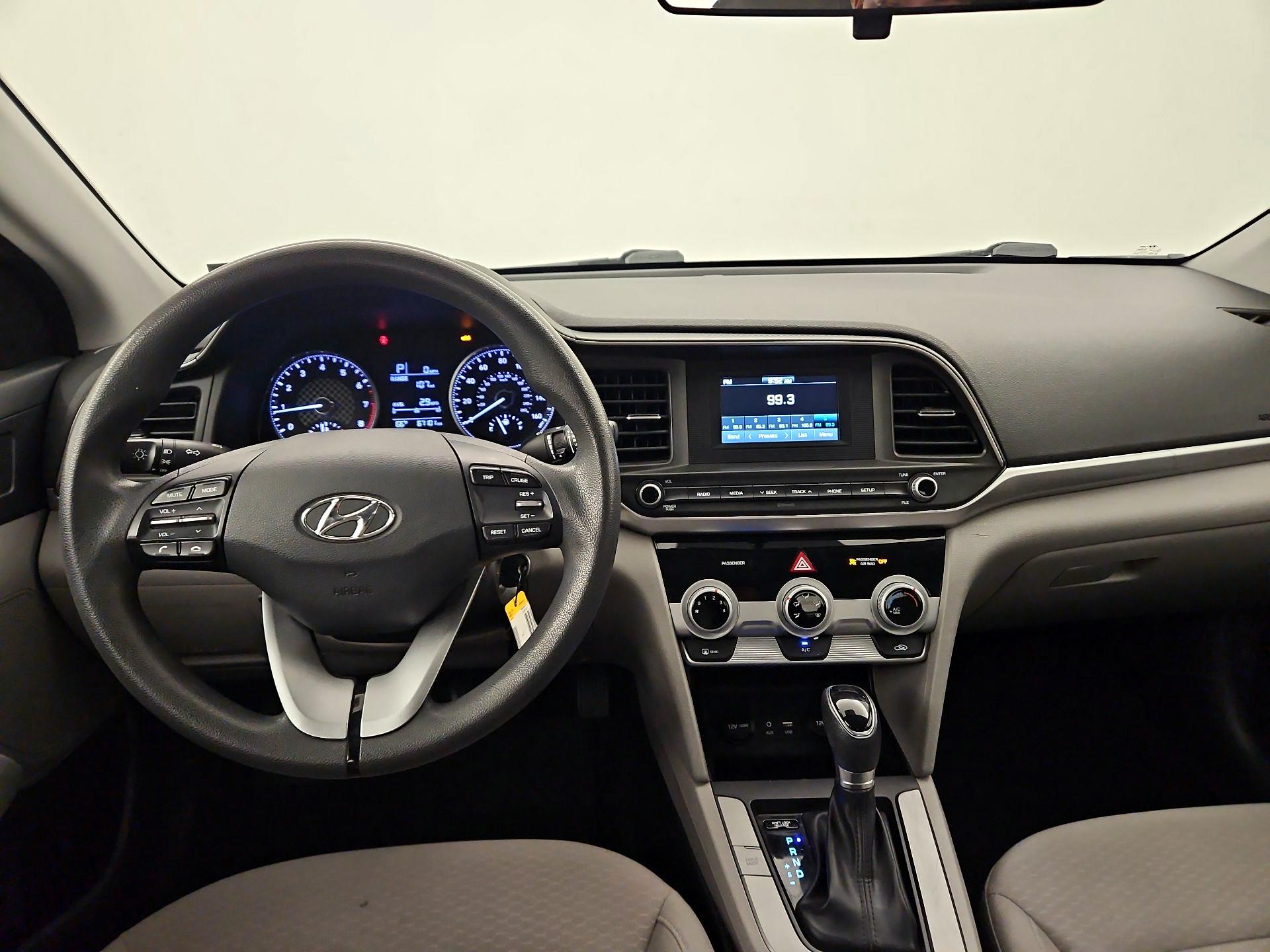 Thumbnail: 2019 Hyundai Elantra - 9