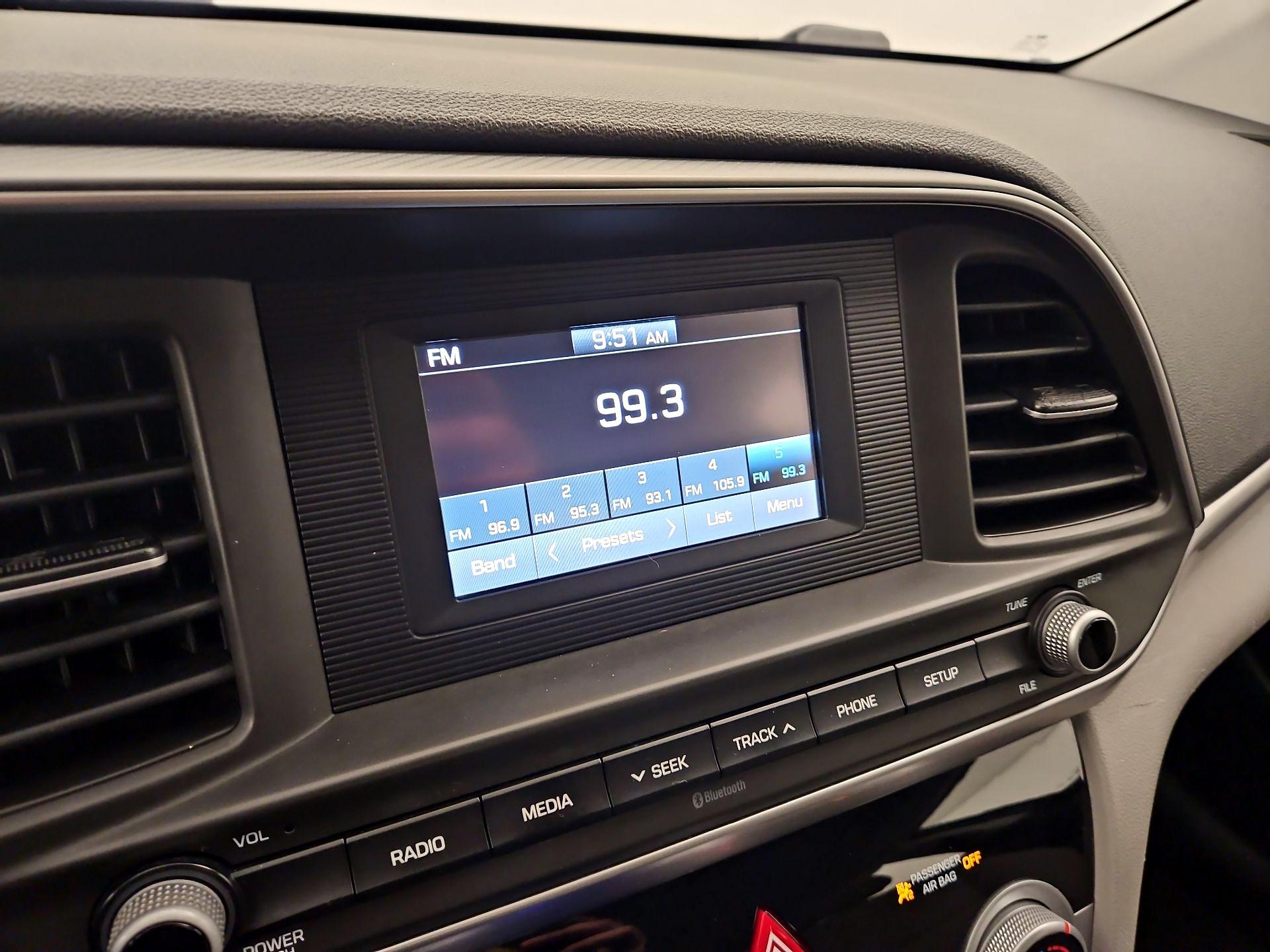 Thumbnail: 2019 Hyundai Elantra - 15