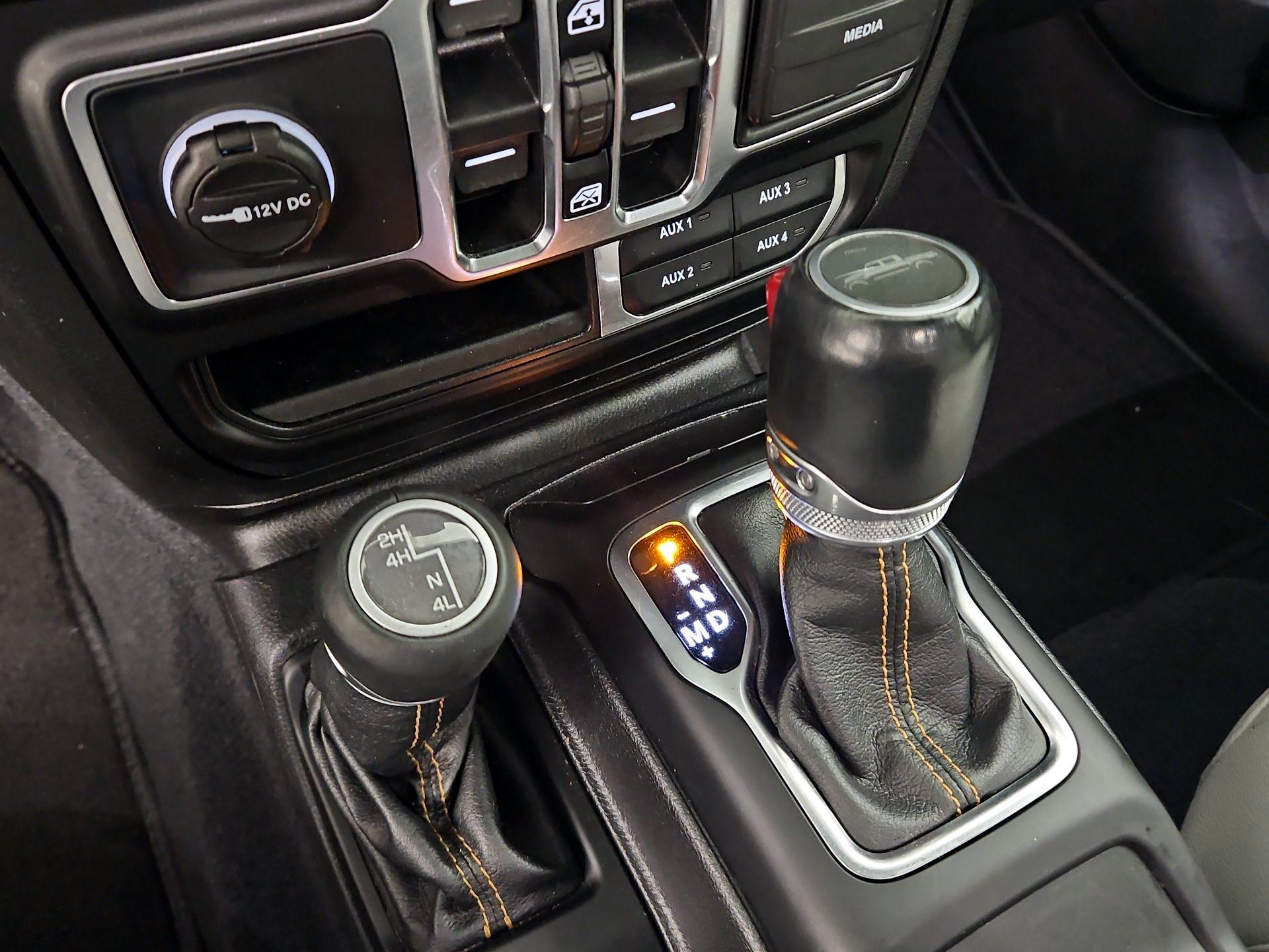 Thumbnail: 2021 Jeep Gladiator - 18