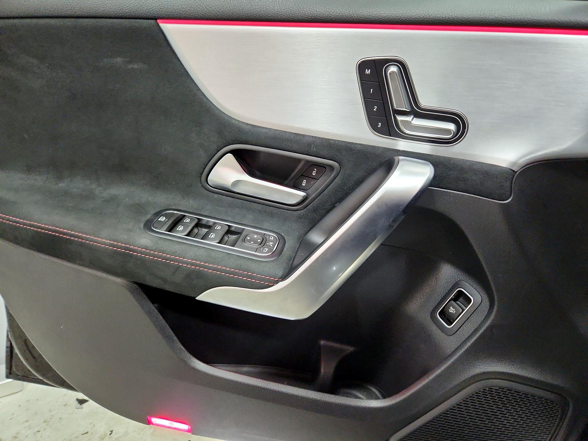 Thumbnail: 2021 Mercedes-Benz A-Class - 12