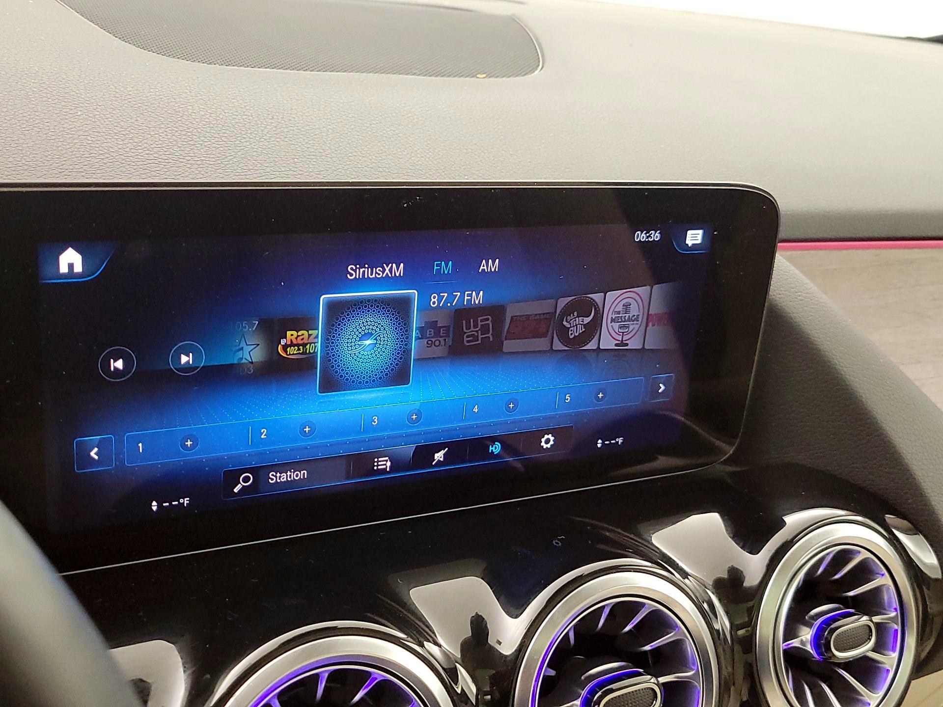 Thumbnail: 2023 Mercedes-Benz GLA - 16