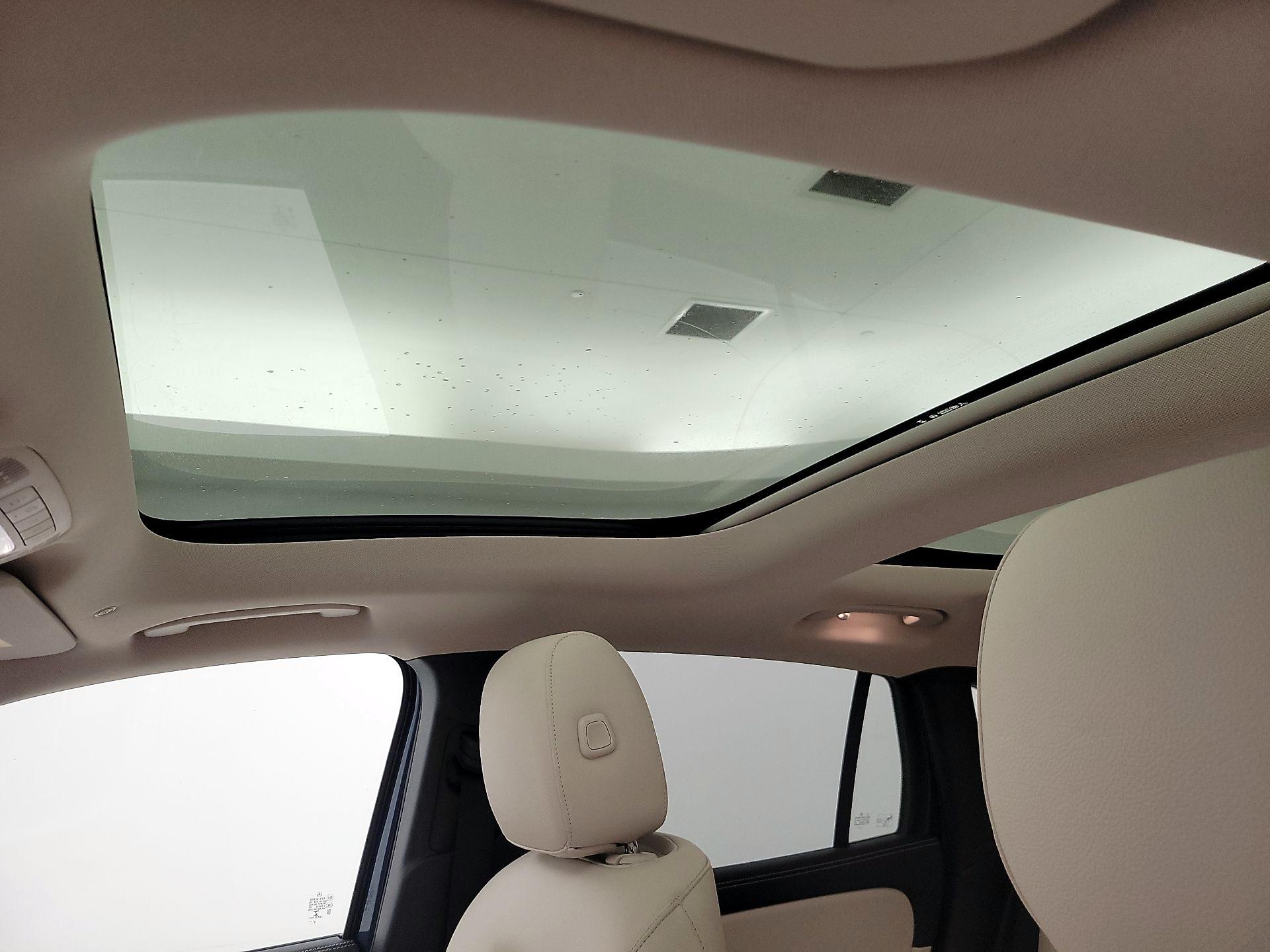 Thumbnail: 2023 Mercedes-Benz GLA - 20