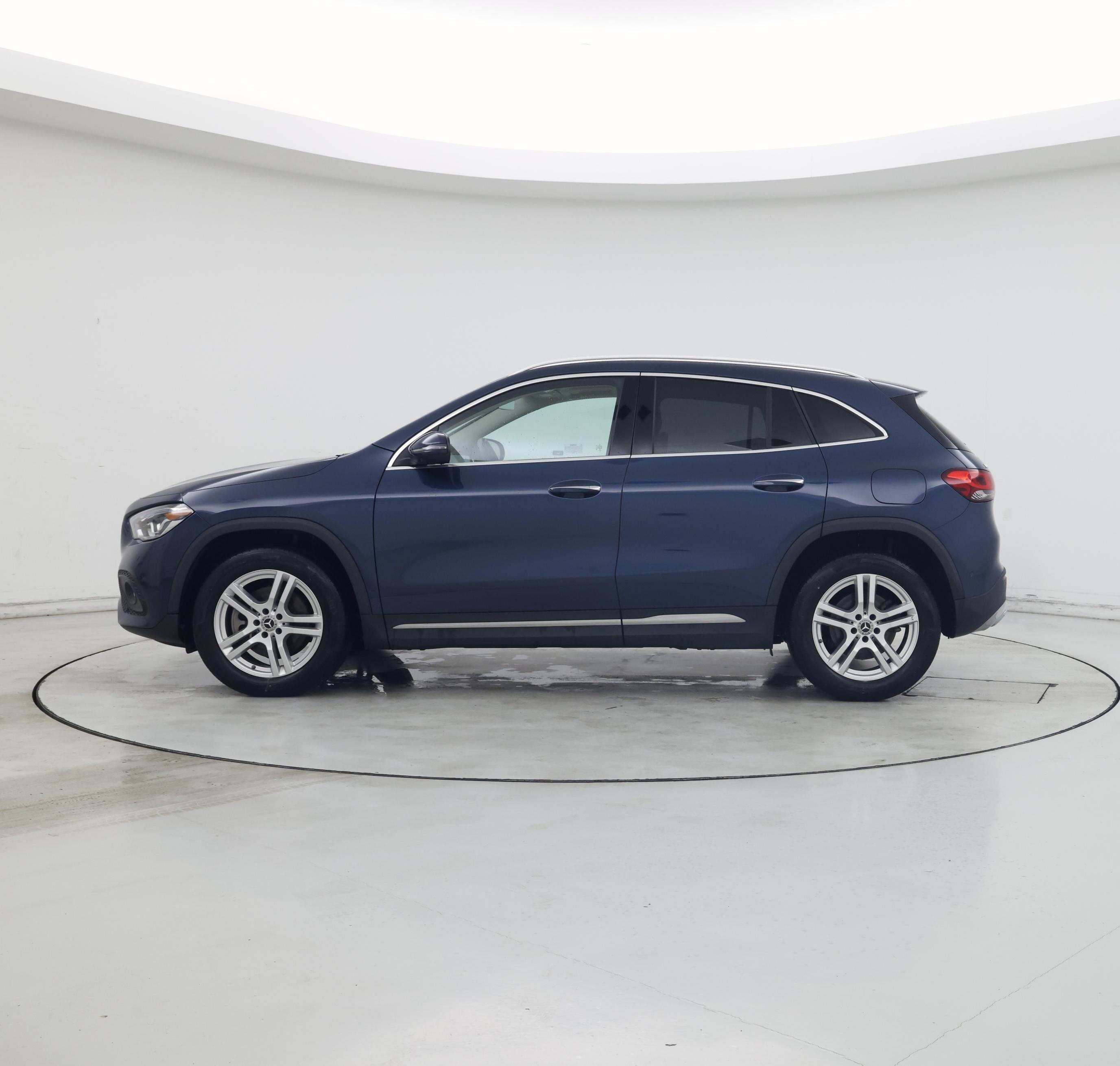 Thumbnail: 2023 Mercedes-Benz GLA - 3