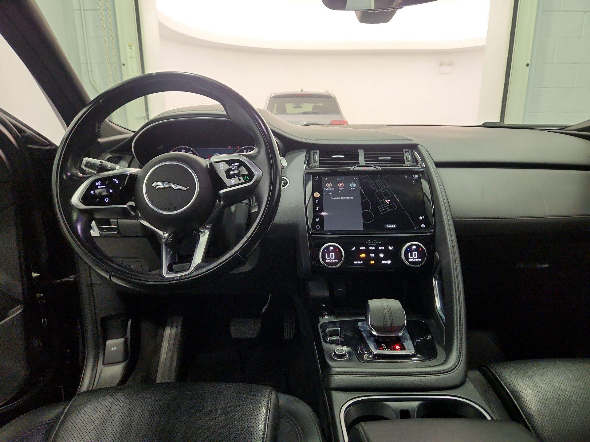 Thumbnail: 2022 Jaguar E-Pace - 9