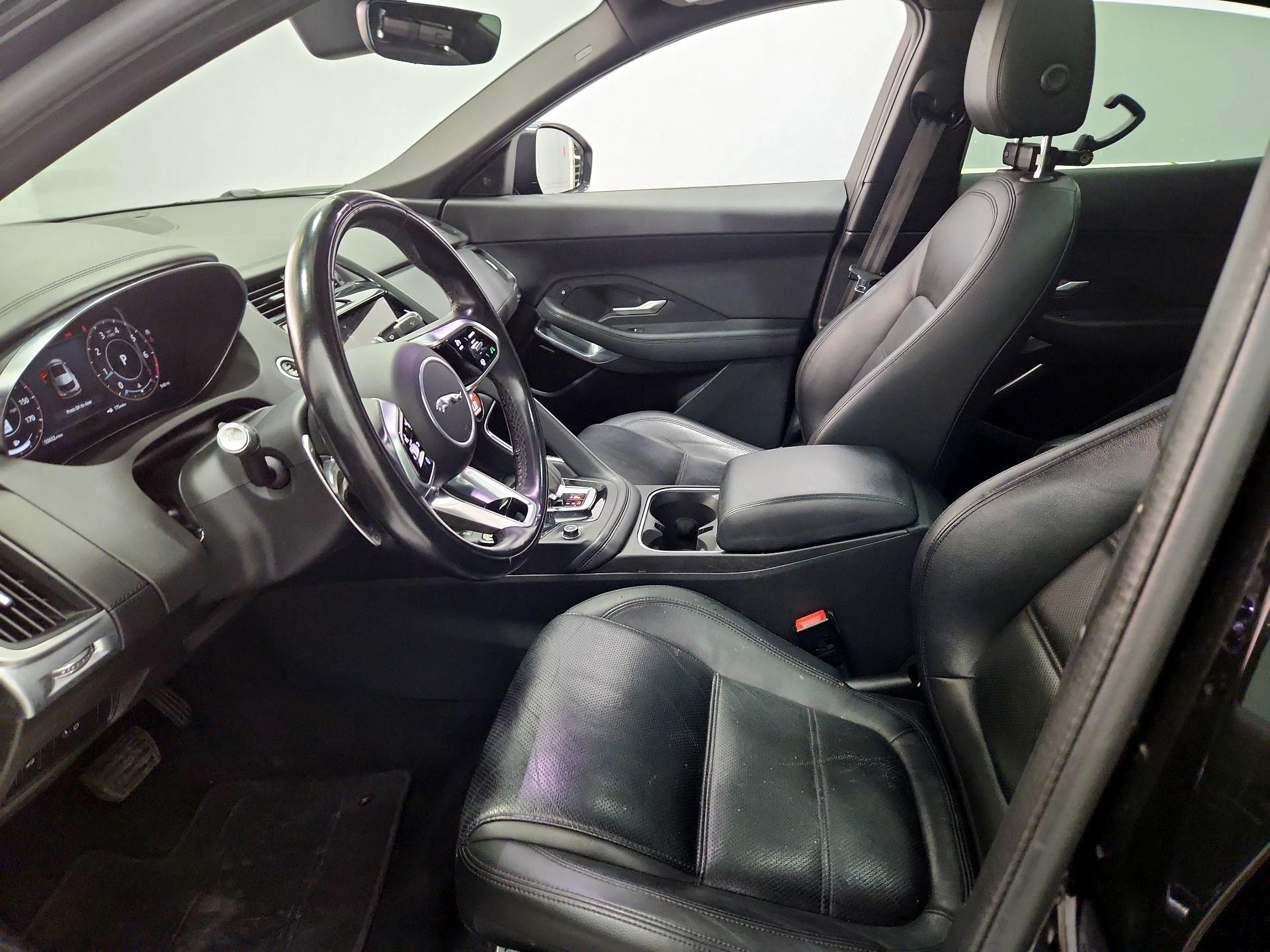 Thumbnail: 2022 Jaguar E-Pace - 11