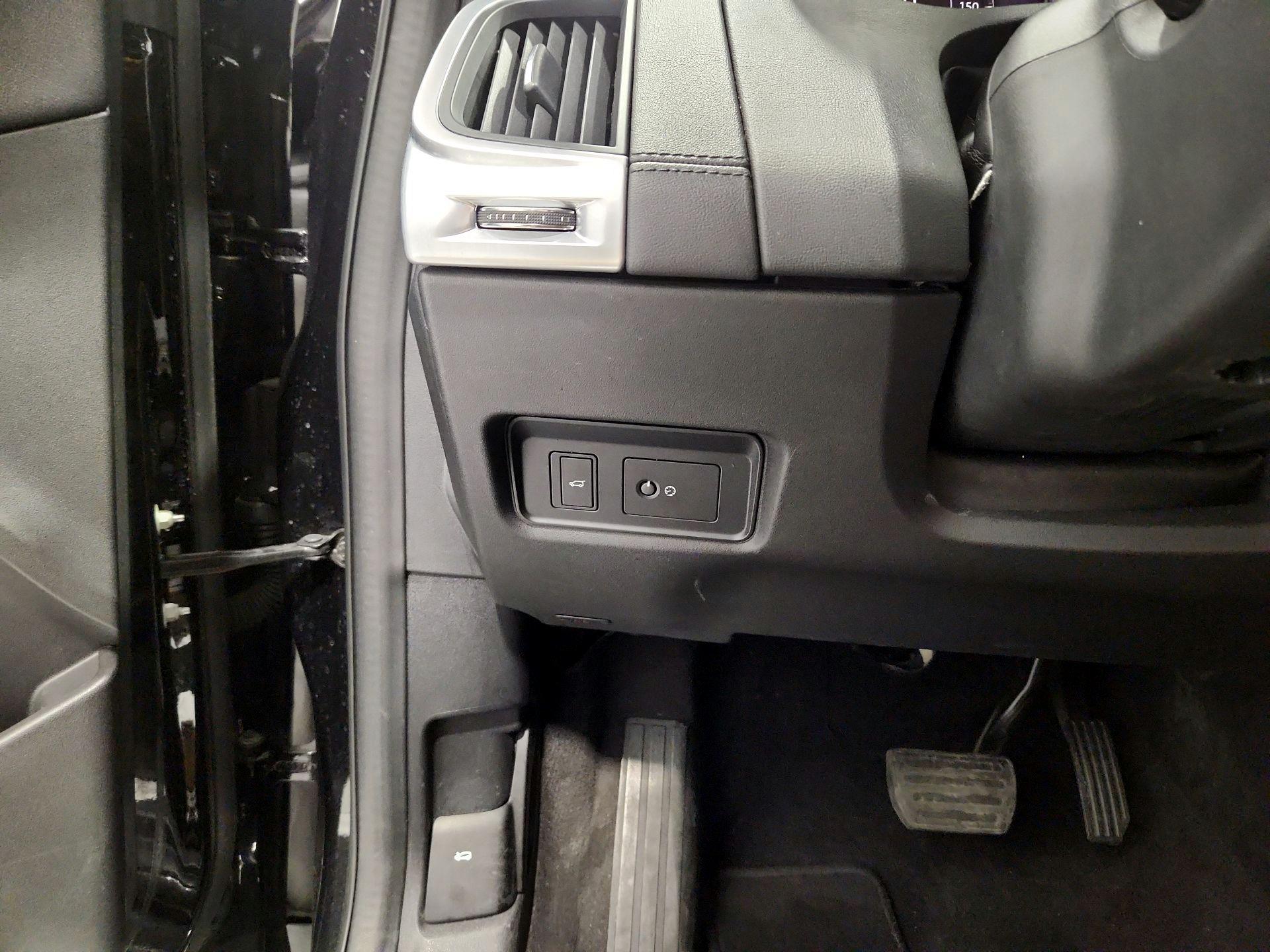 Thumbnail: 2022 Jaguar E-Pace - 13