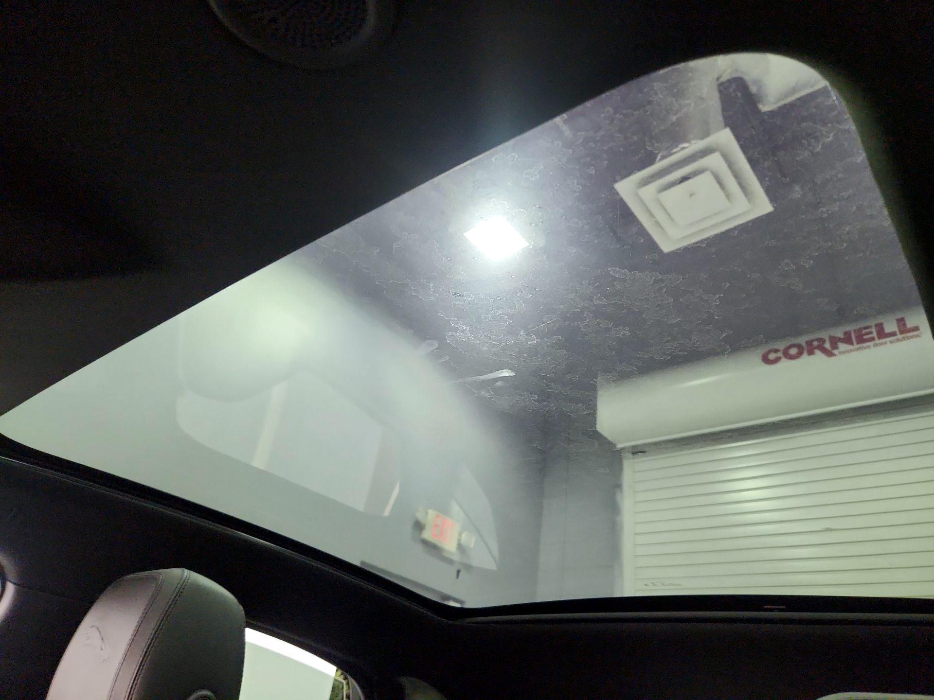 Thumbnail: 2022 Jaguar E-Pace - 20