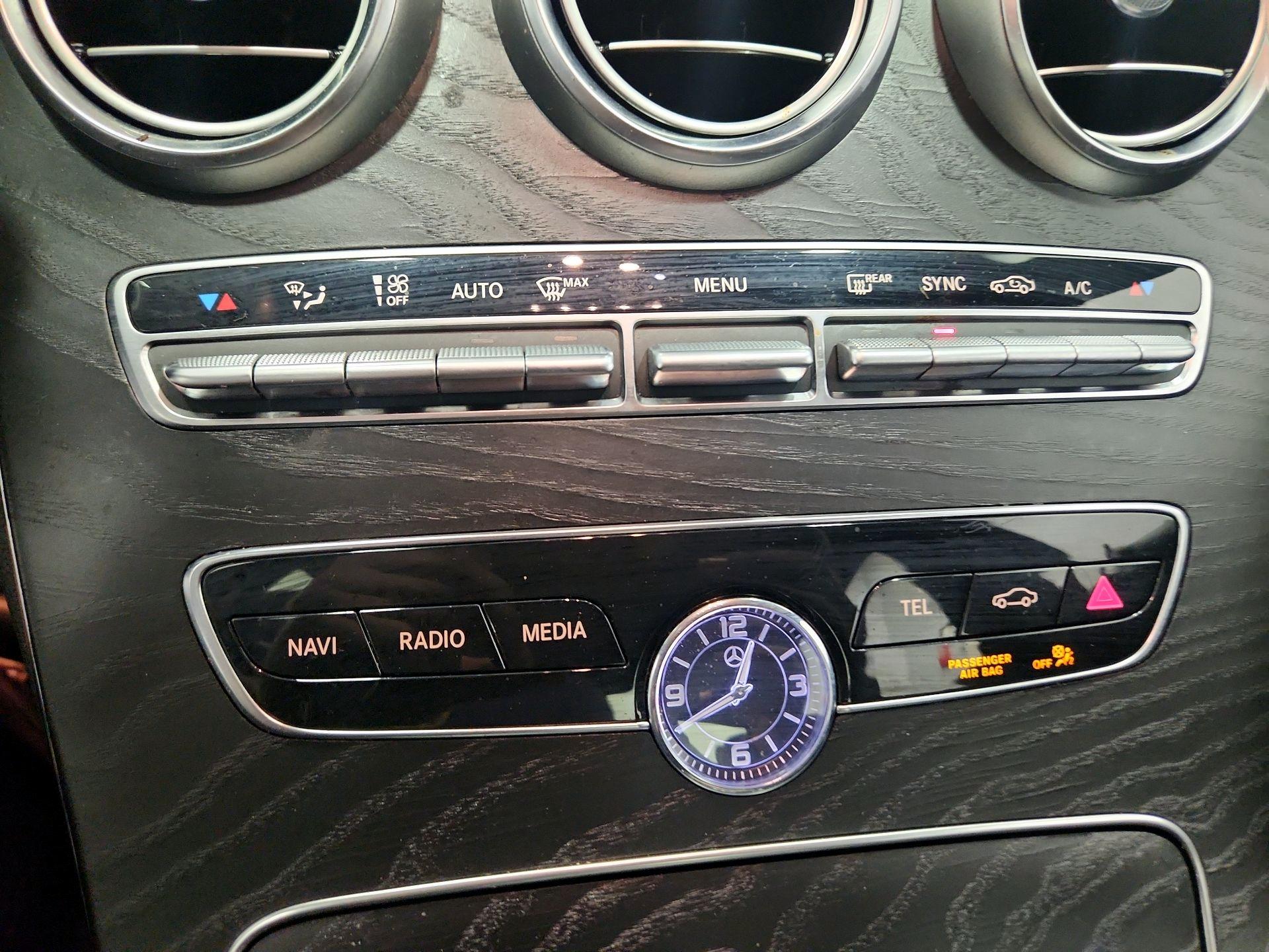 Thumbnail: 2020 Mercedes-Benz C-Class - 16