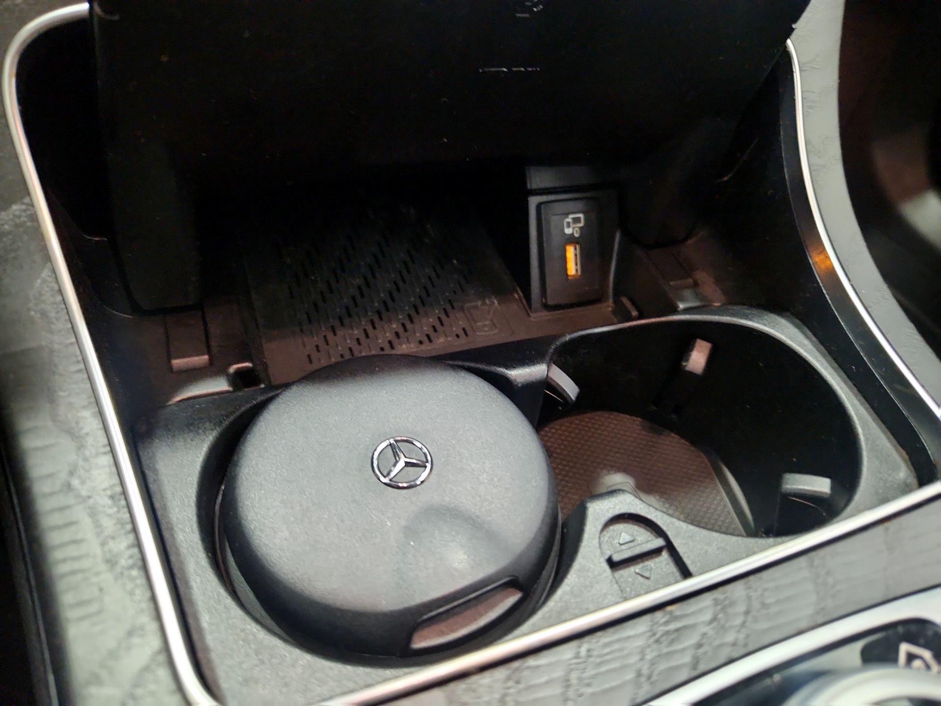 Thumbnail: 2020 Mercedes-Benz C-Class - 18