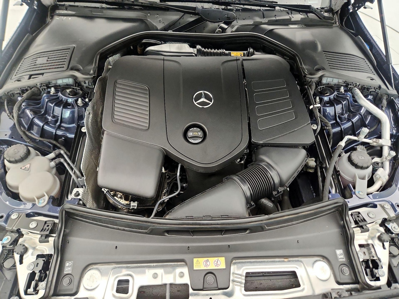 2024 Mercedes-Benz C-Class Sedan C 300 - Photo 24