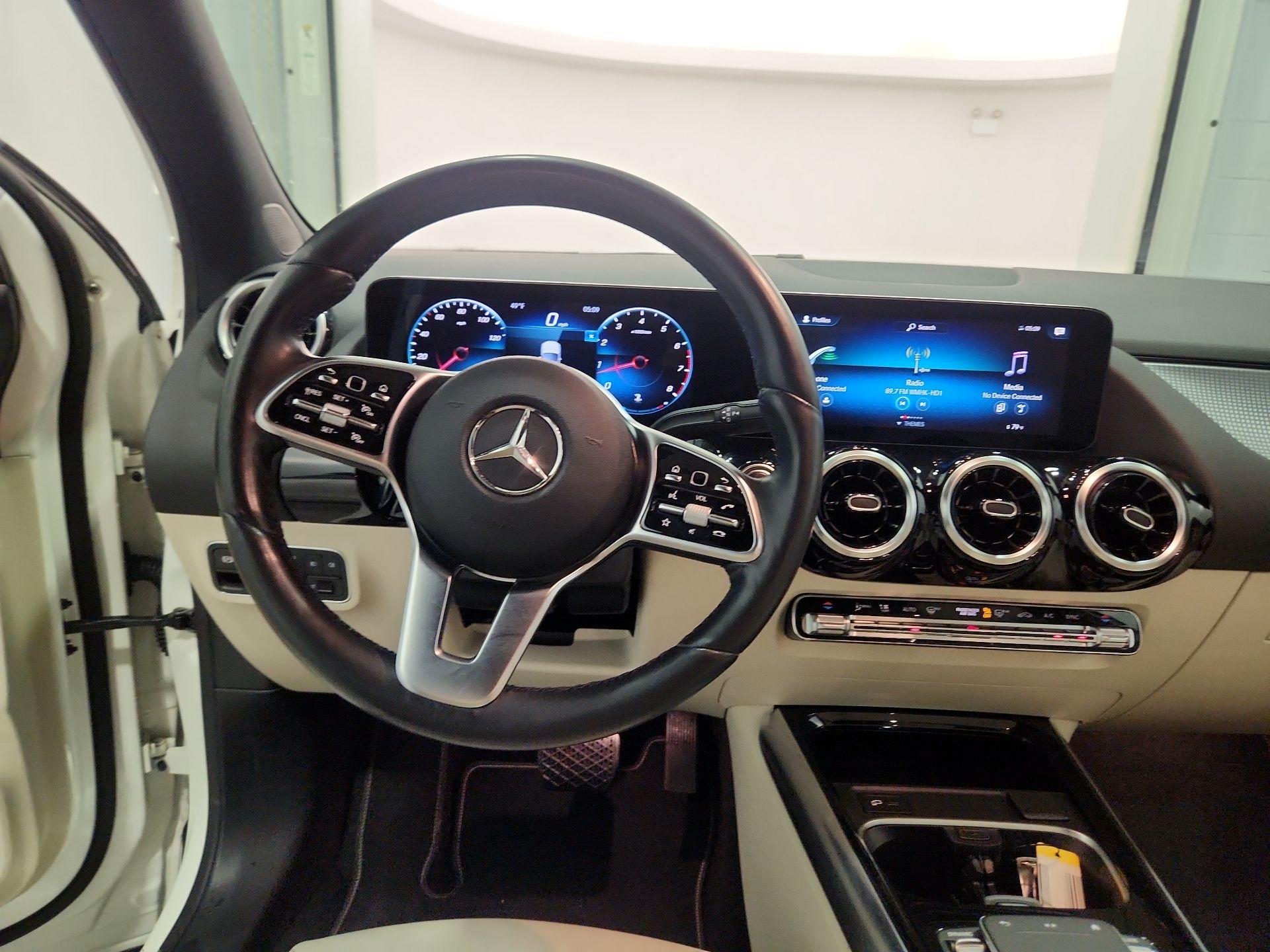 Thumbnail: 2022 Mercedes-Benz GLA - 10