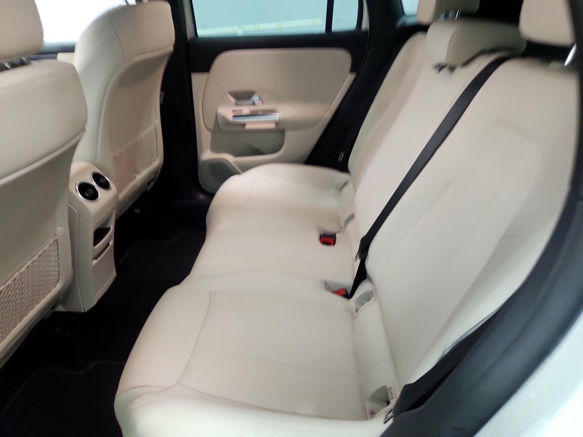 Thumbnail: 2022 Mercedes-Benz GLA - 19