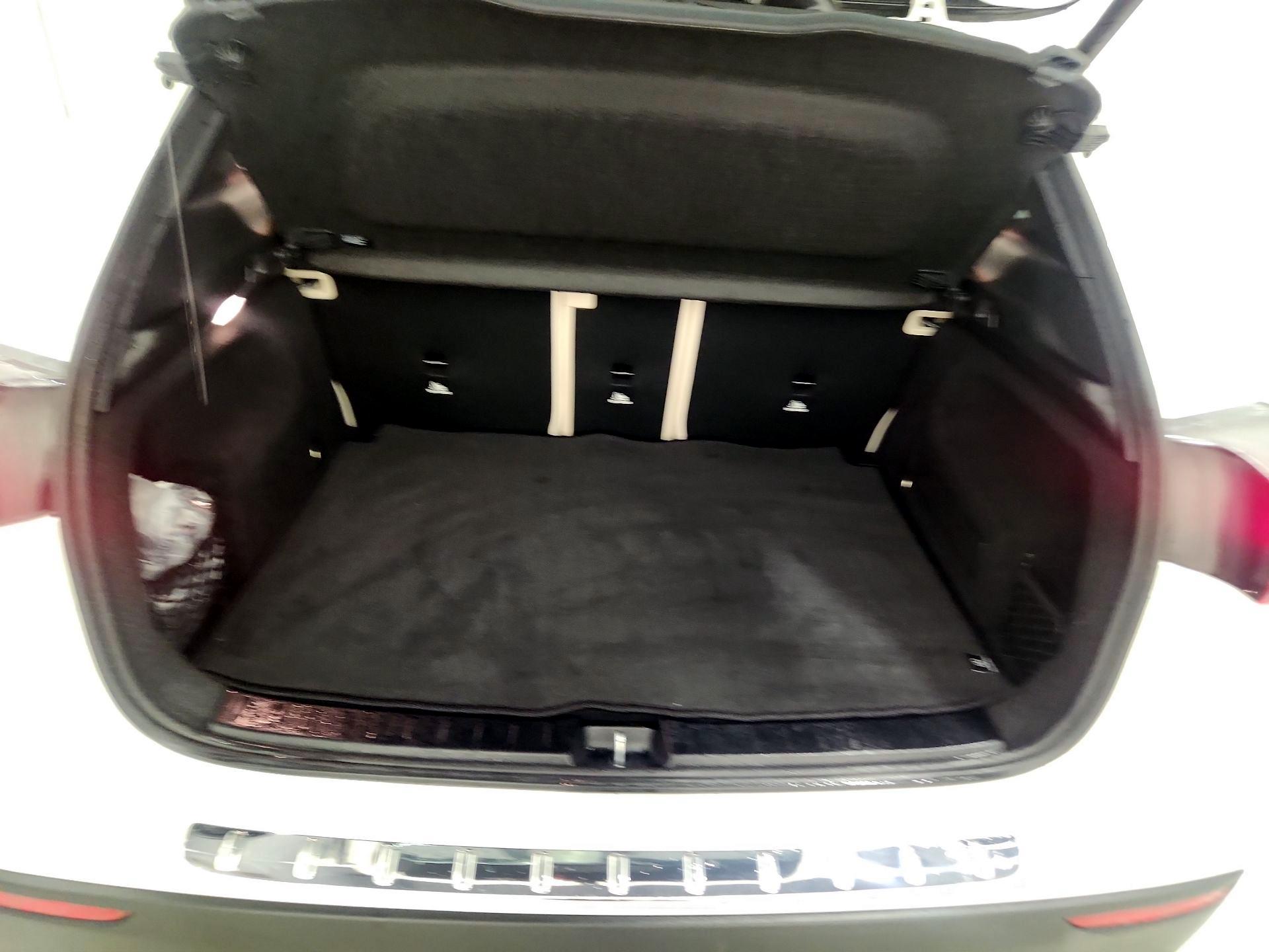 Thumbnail: 2022 Mercedes-Benz GLA - 20