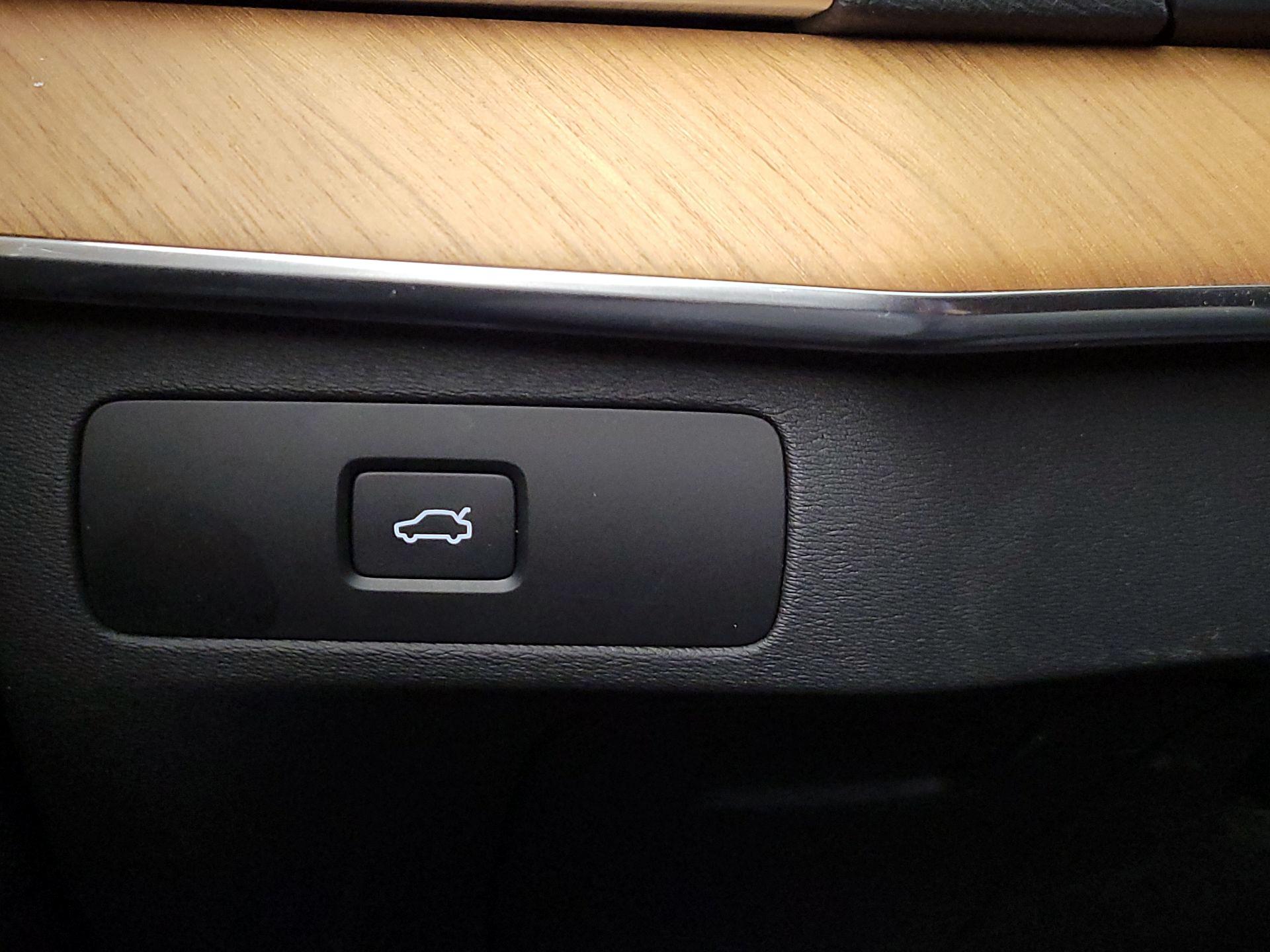 Thumbnail: 2024 Volvo XC90 - 13