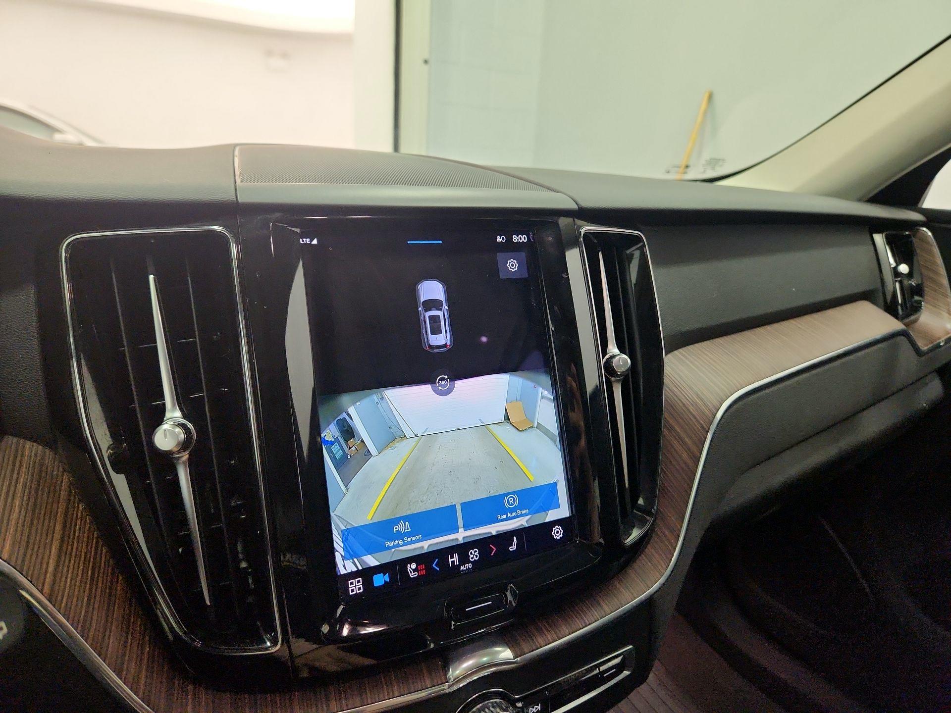 Thumbnail: 2023 Volvo XC60 - 15