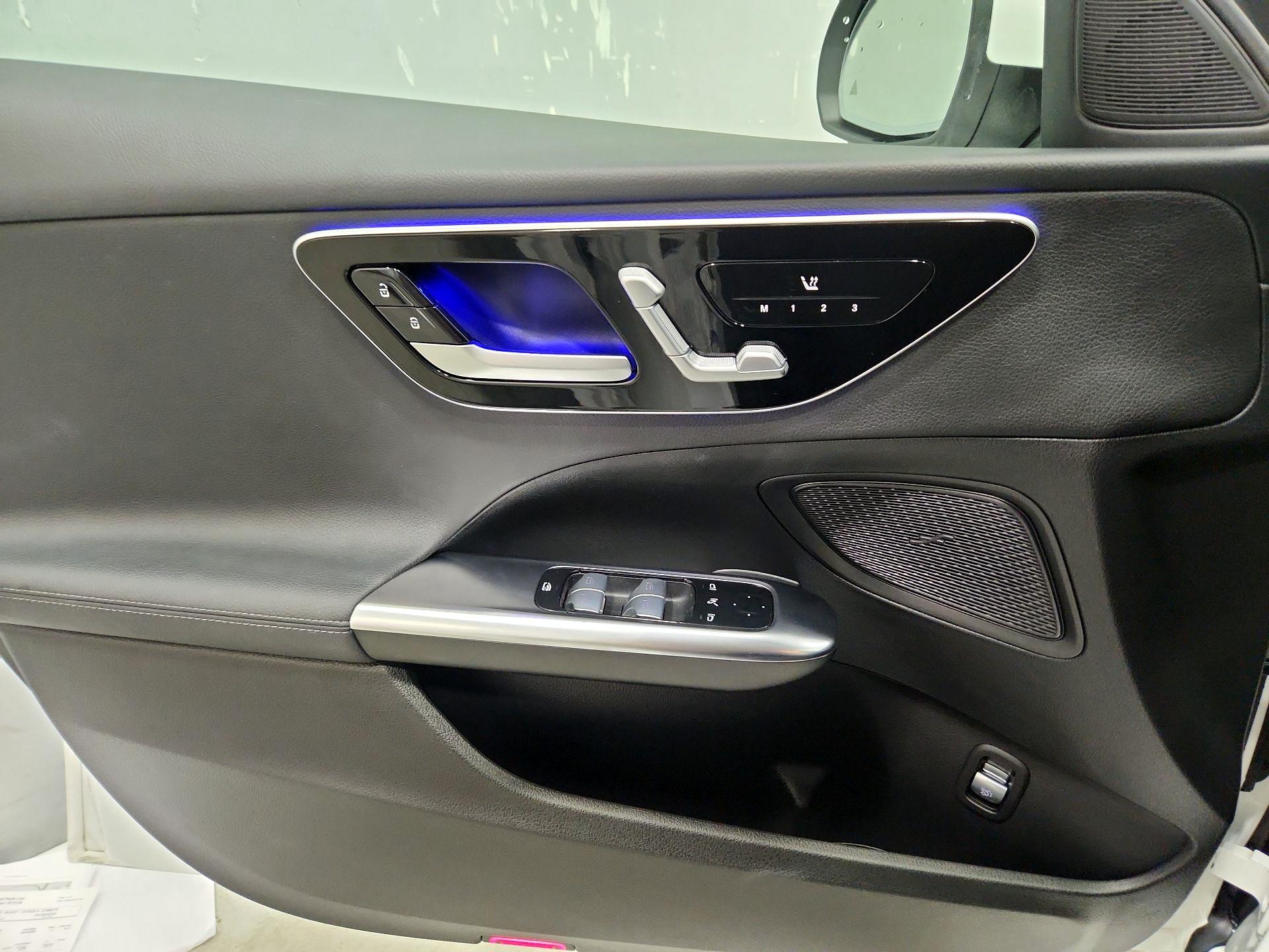 Thumbnail: 2023 Mercedes-Benz C-Class - 12