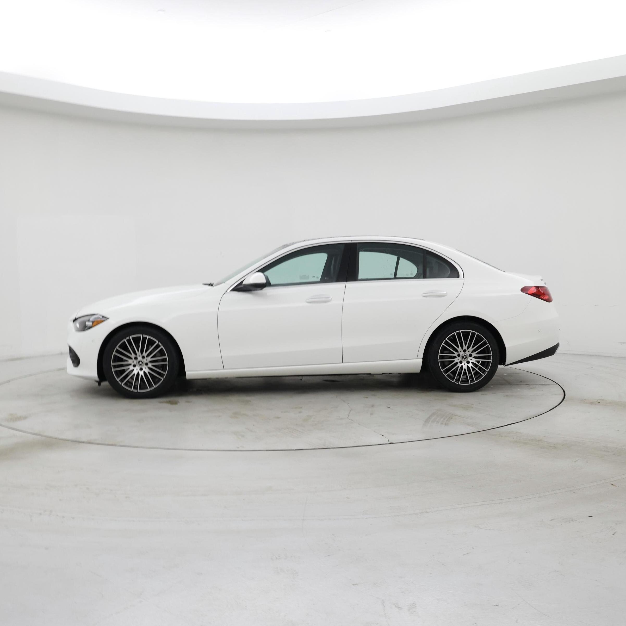 Thumbnail: 2023 Mercedes-Benz C-Class - 3