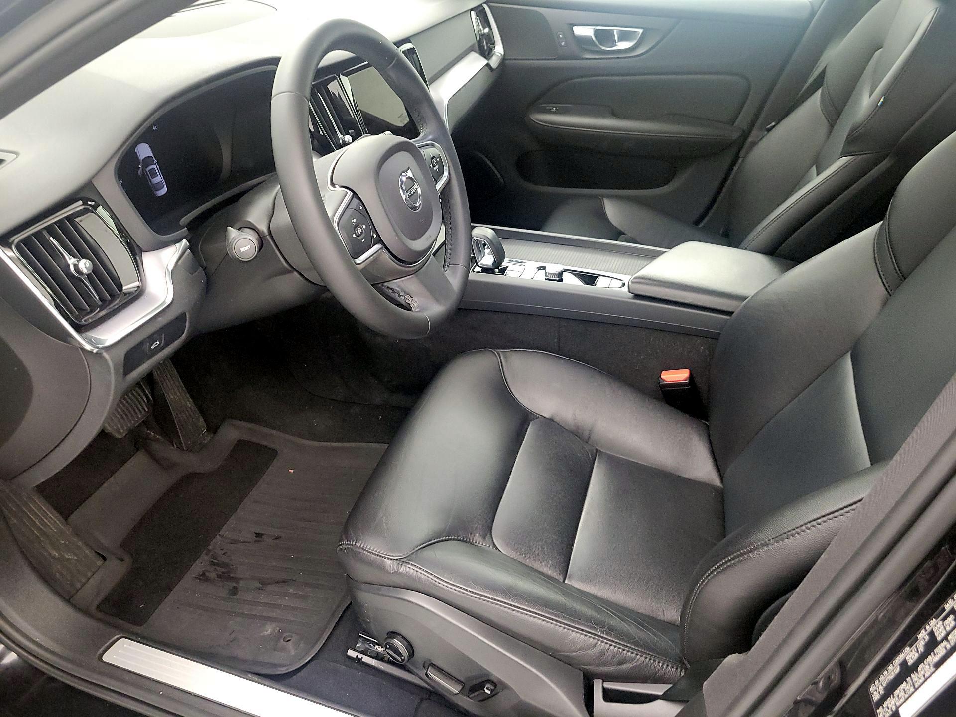 Thumbnail: 2023 Volvo S60 - 11