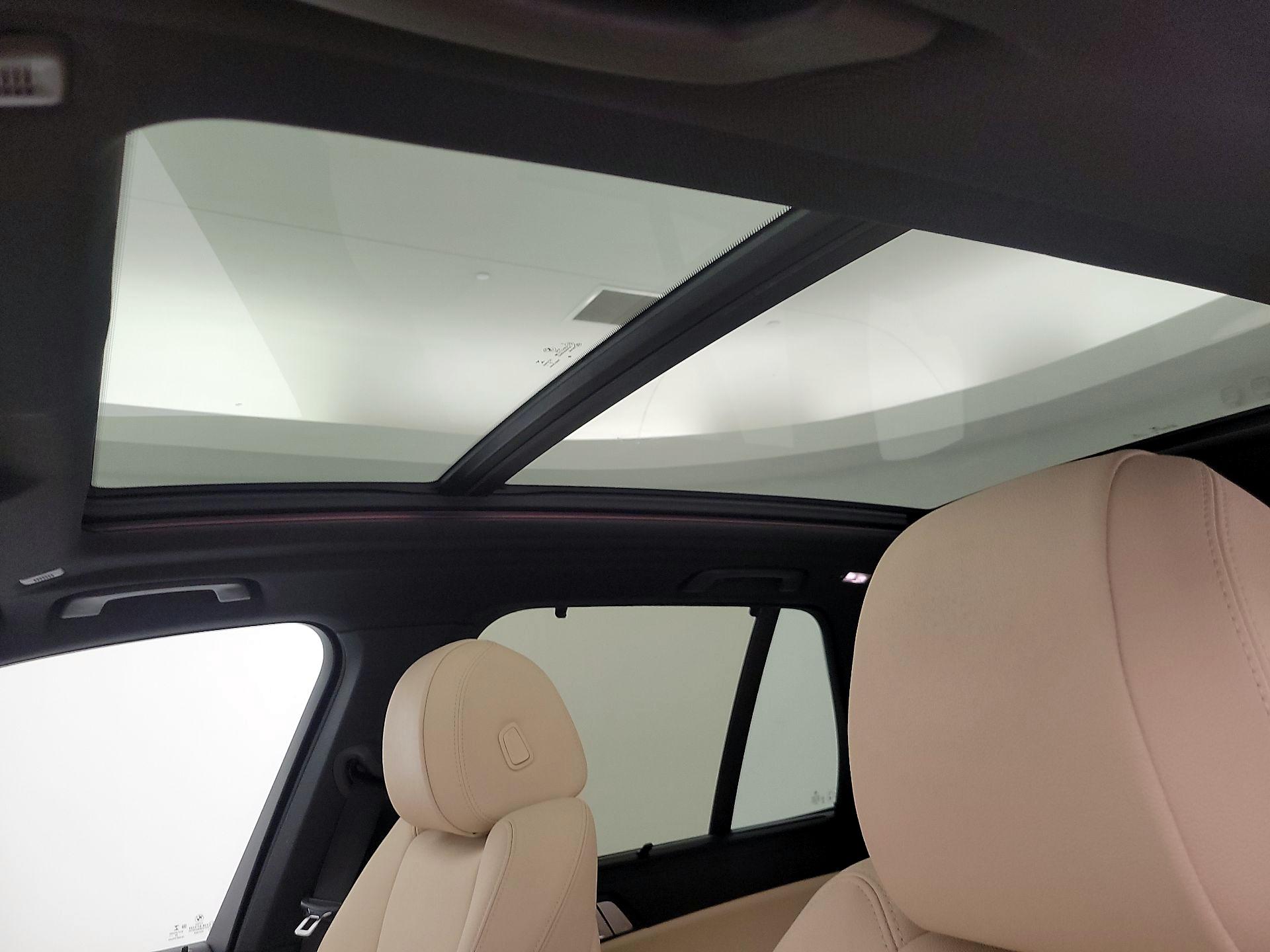 Thumbnail: 2021 BMW X5 - 20