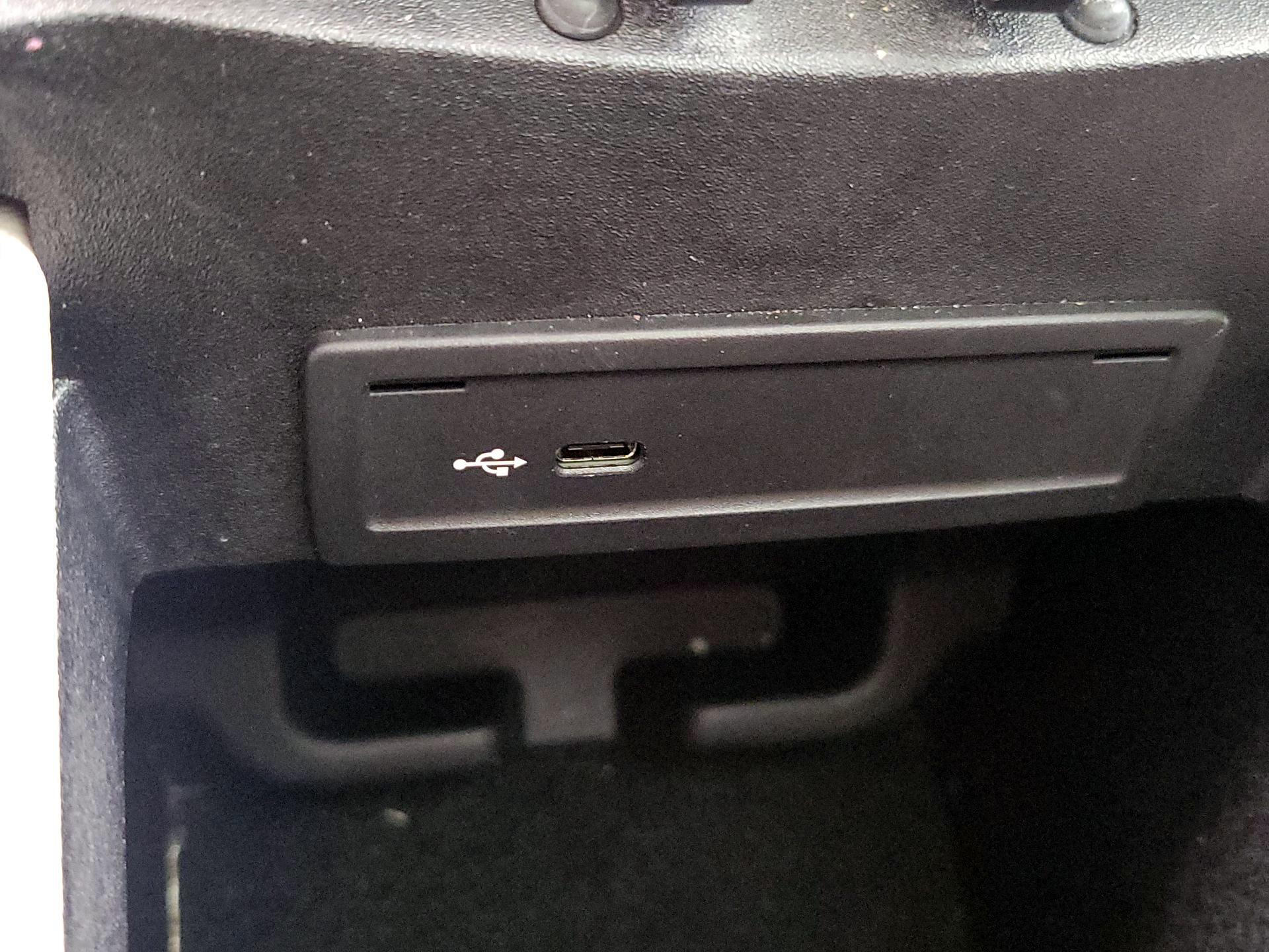 Thumbnail: 2020 Mercedes-Benz GLS - 19