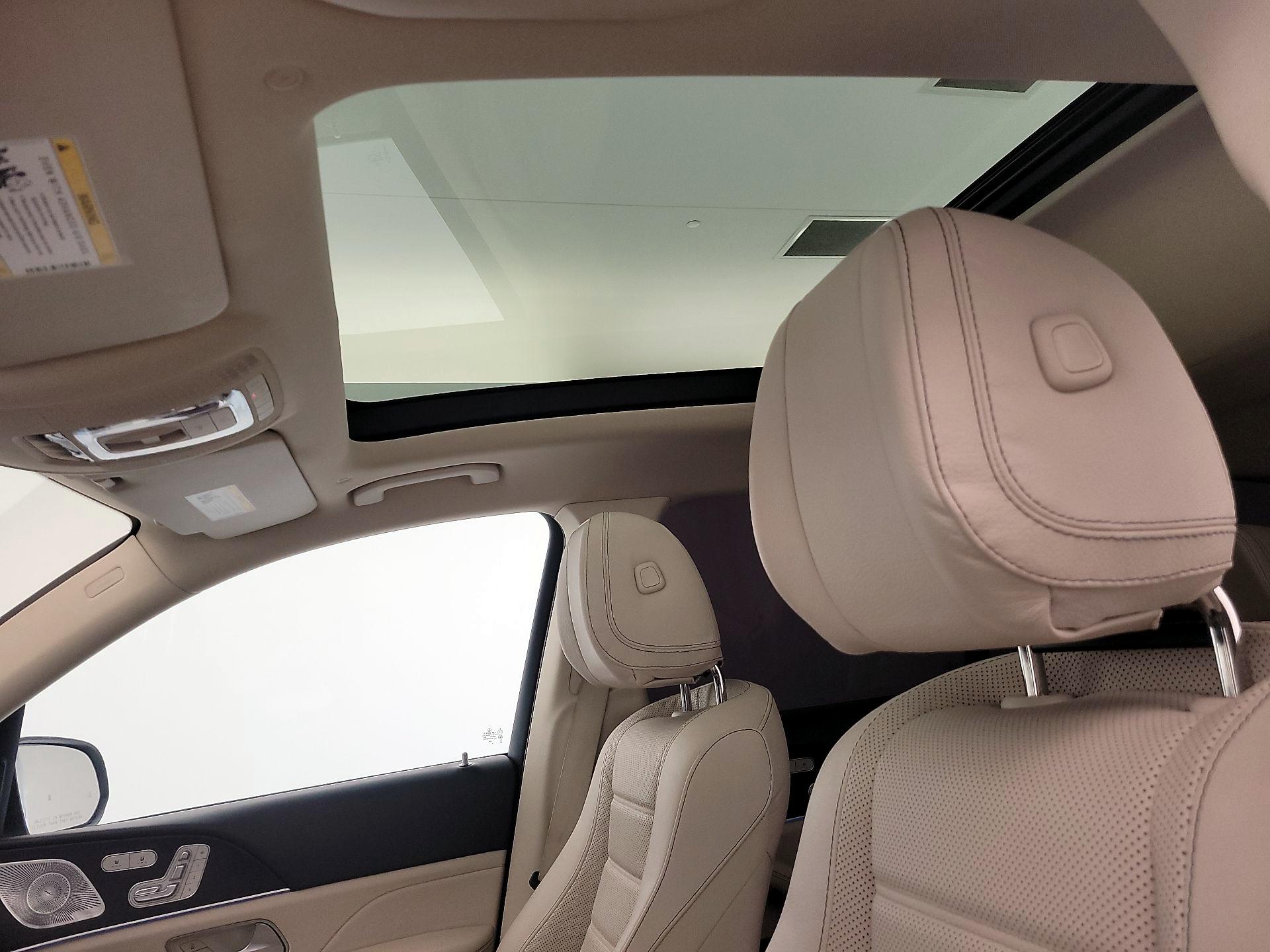 Thumbnail: 2020 Mercedes-Benz GLS - 20