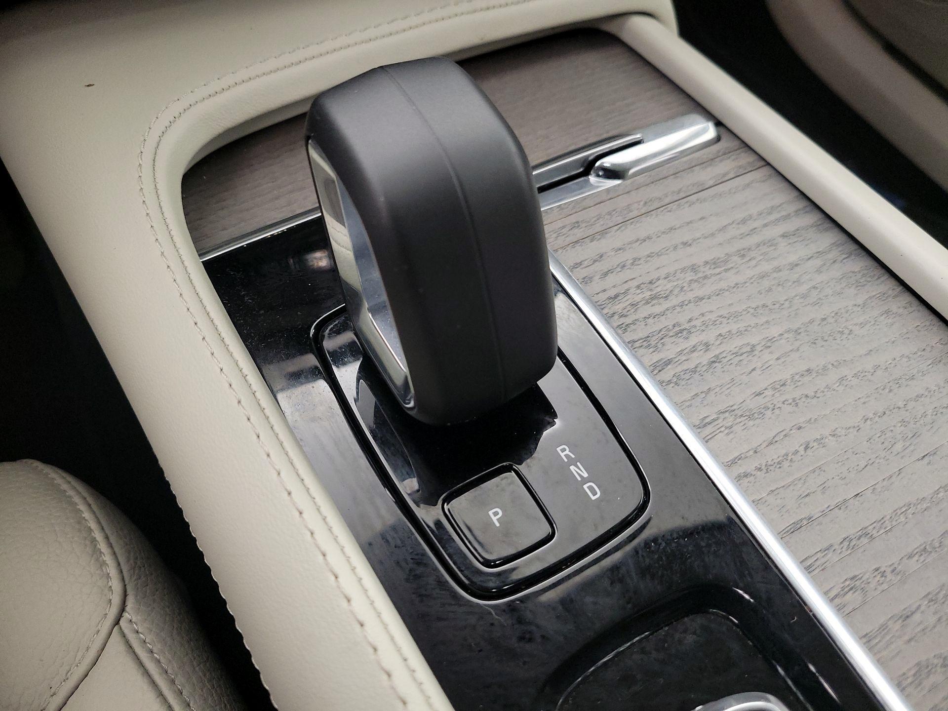 Thumbnail: 2024 Volvo XC90 - 18