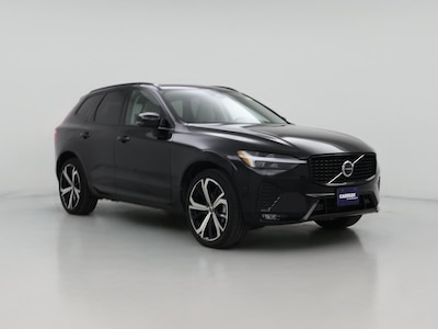 2023 Volvo XC60 B5 Ultimate Dark Theme