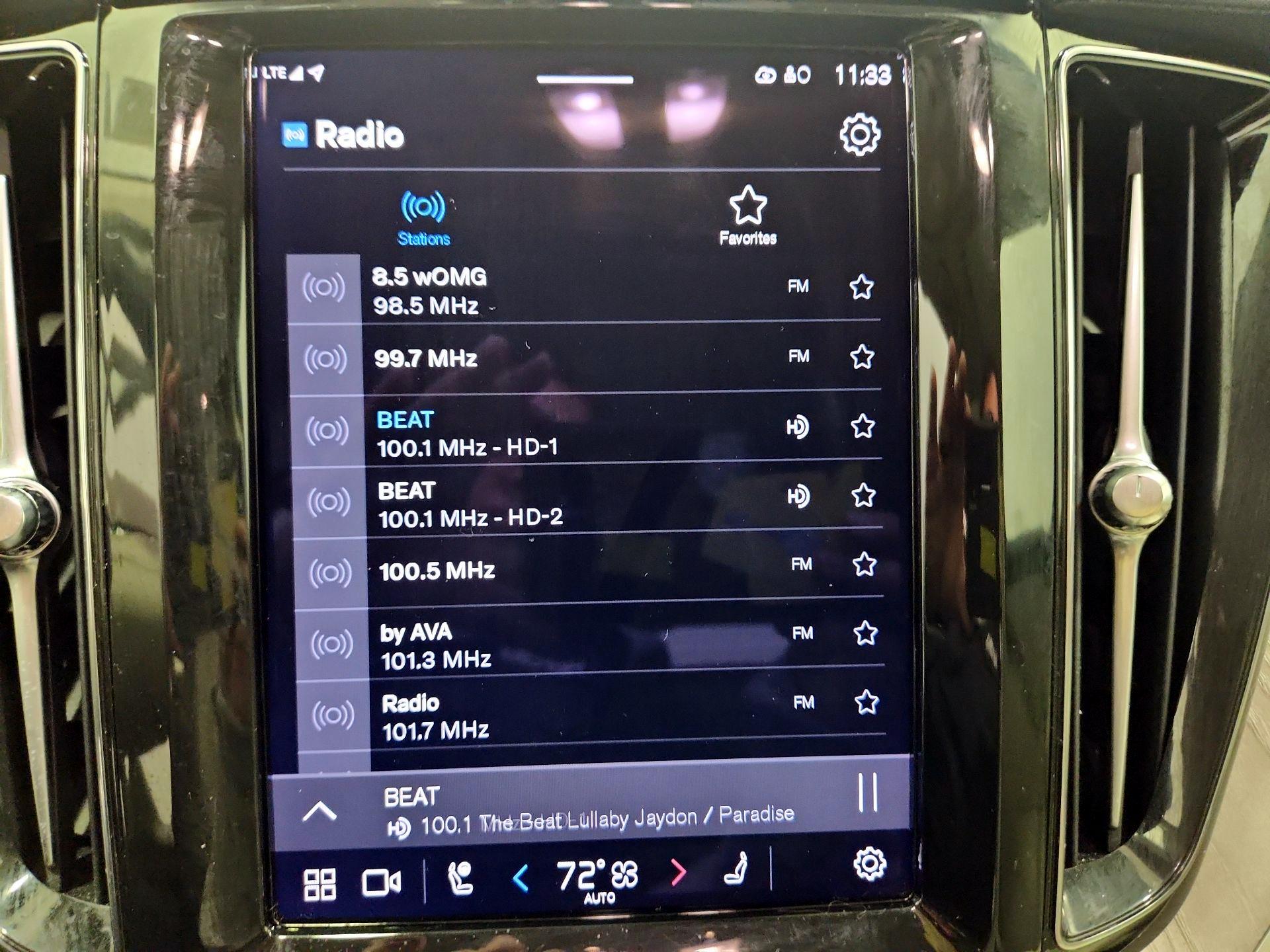 Thumbnail: 2023 Volvo XC60 - 16