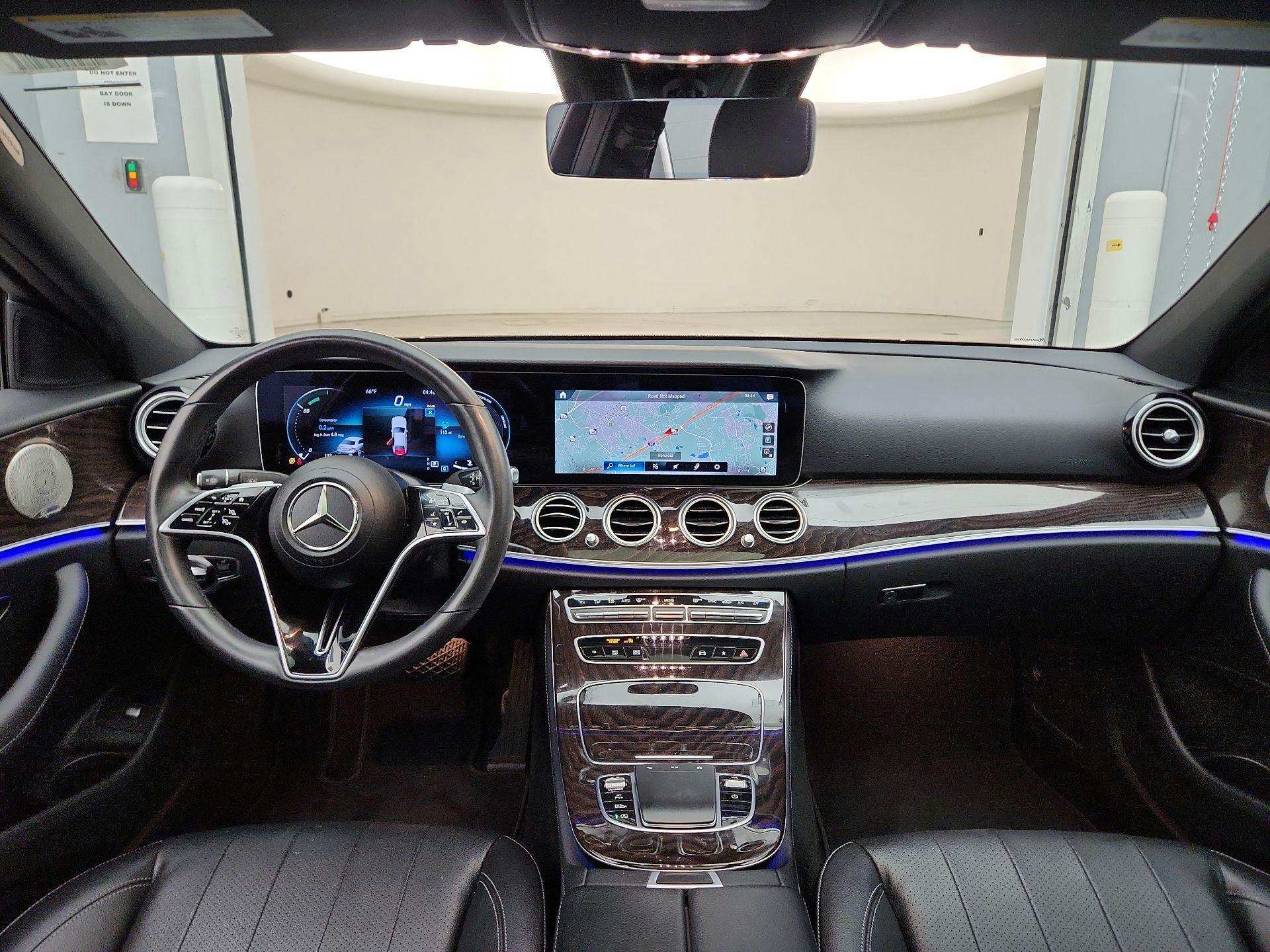 Thumbnail: 2023 Mercedes-Benz E-Class - 9