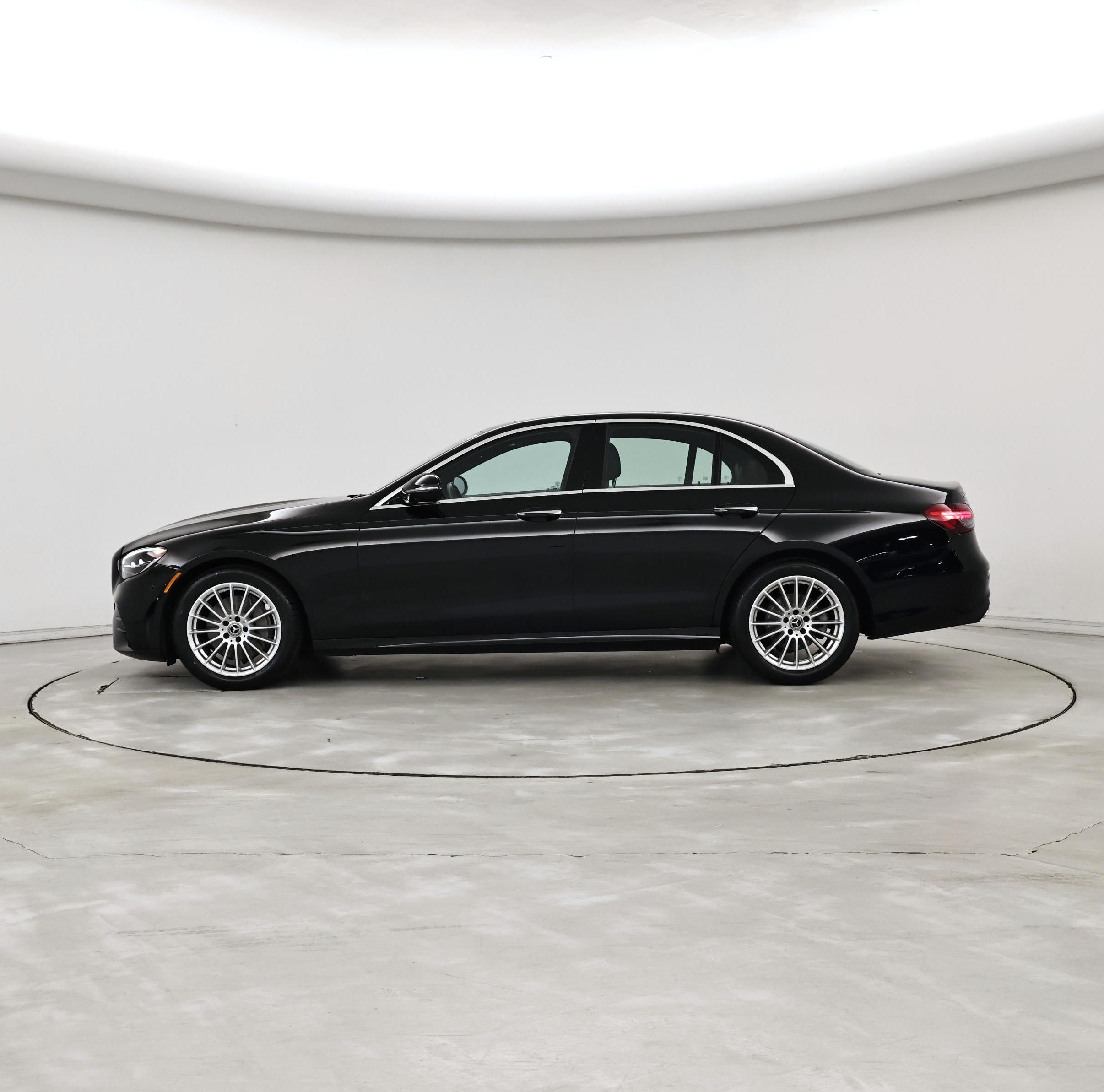 Thumbnail: 2023 Mercedes-Benz E-Class - 3