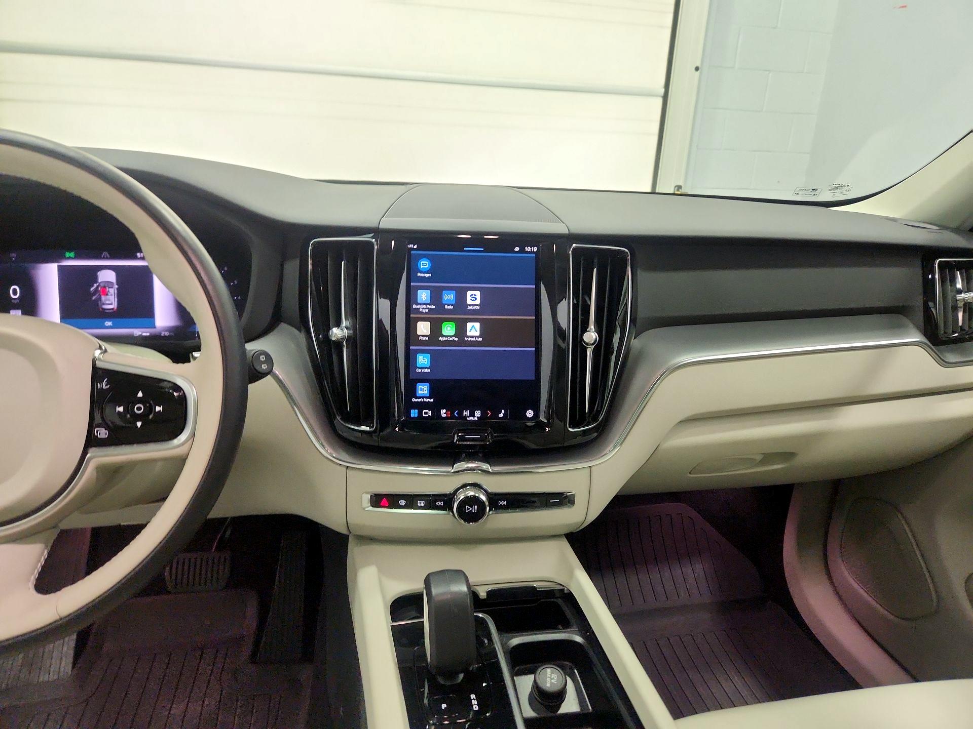 Thumbnail: 2023 Volvo XC60 - 9