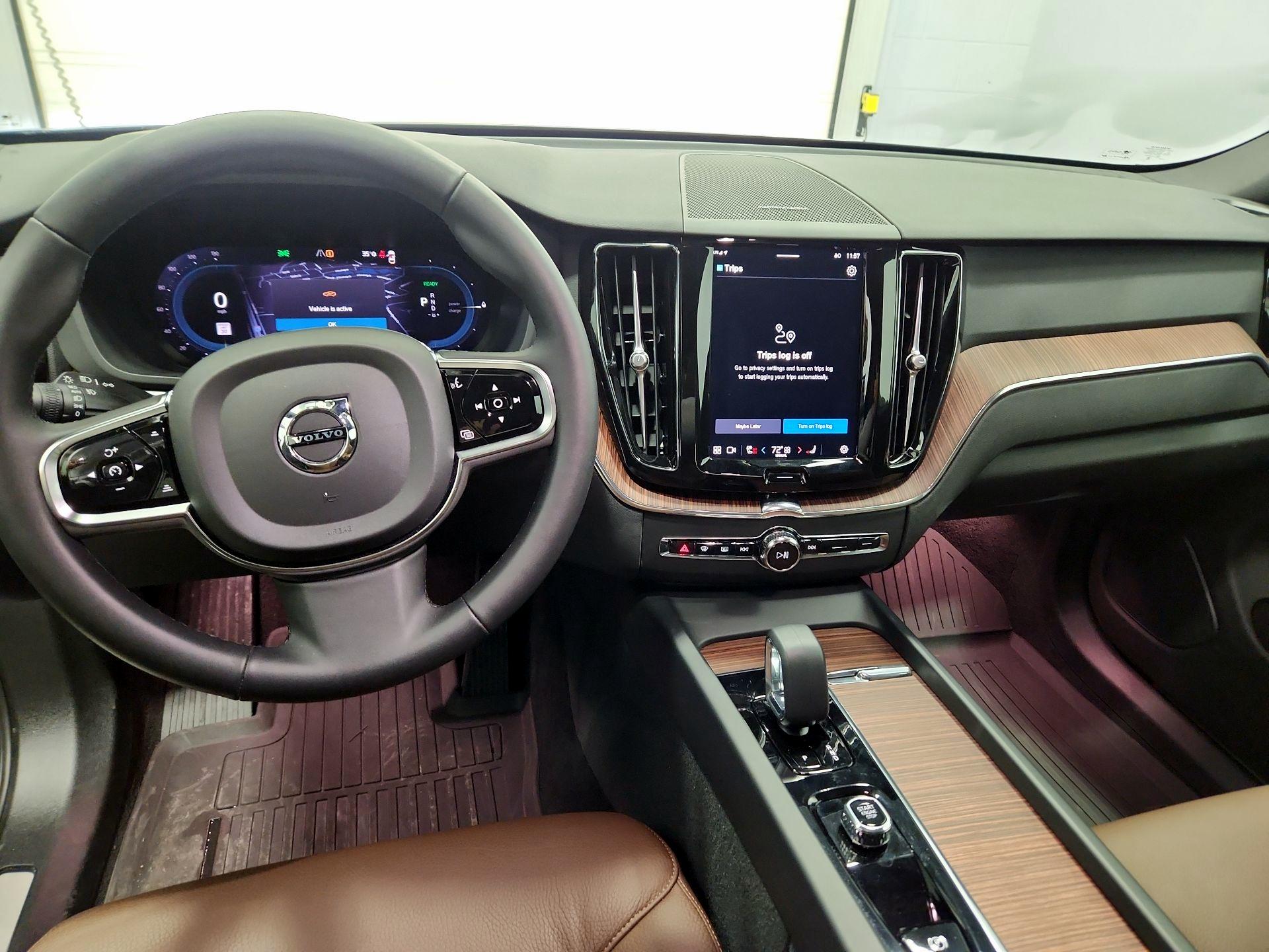 Thumbnail: 2024 Volvo XC60 - 9