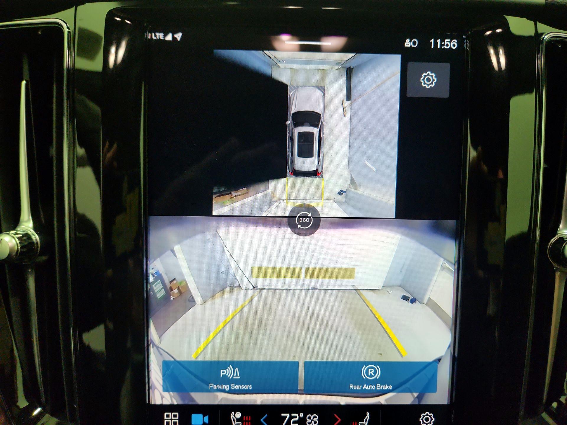 Thumbnail: 2024 Volvo XC60 - 15