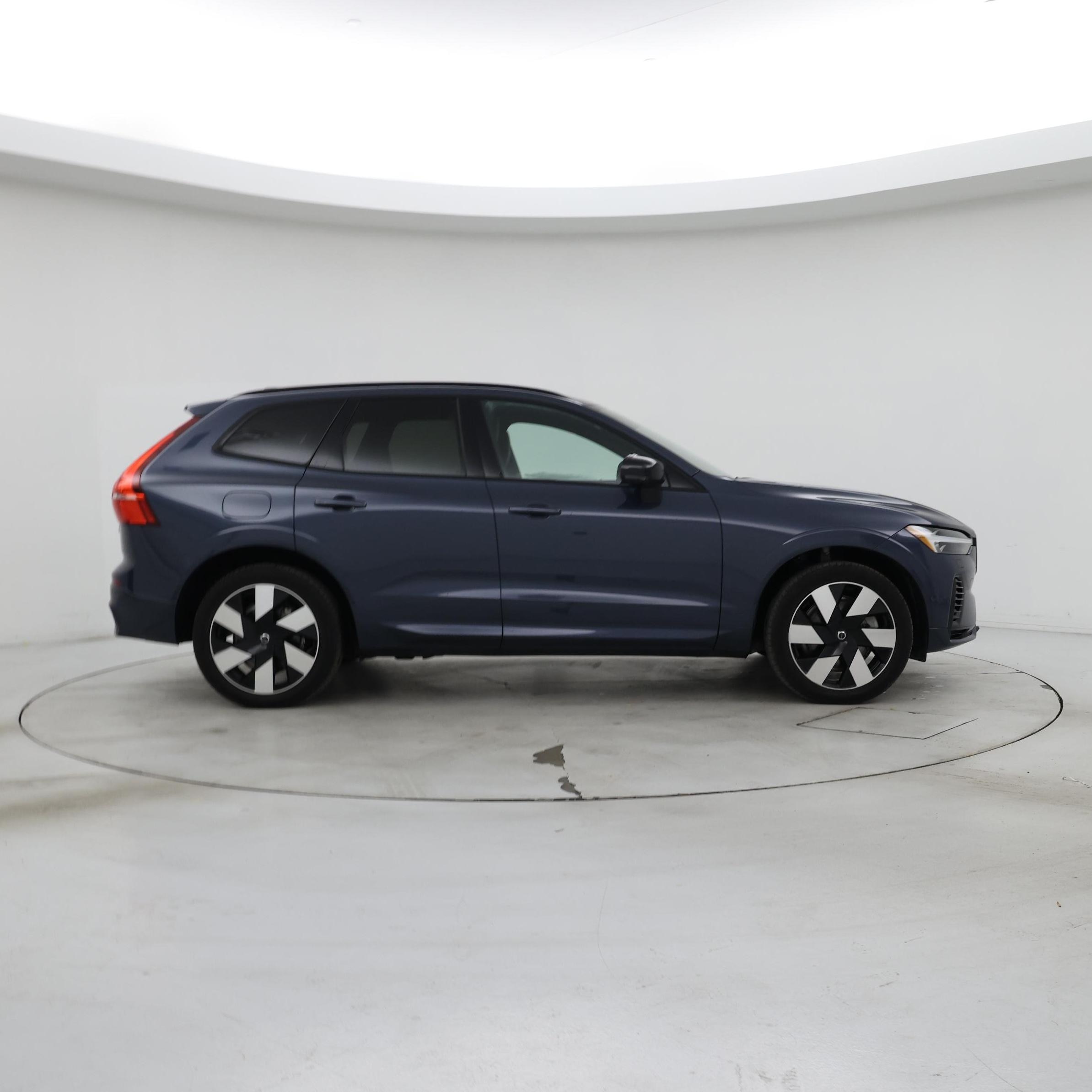 Thumbnail: 2024 Volvo XC60 - 7