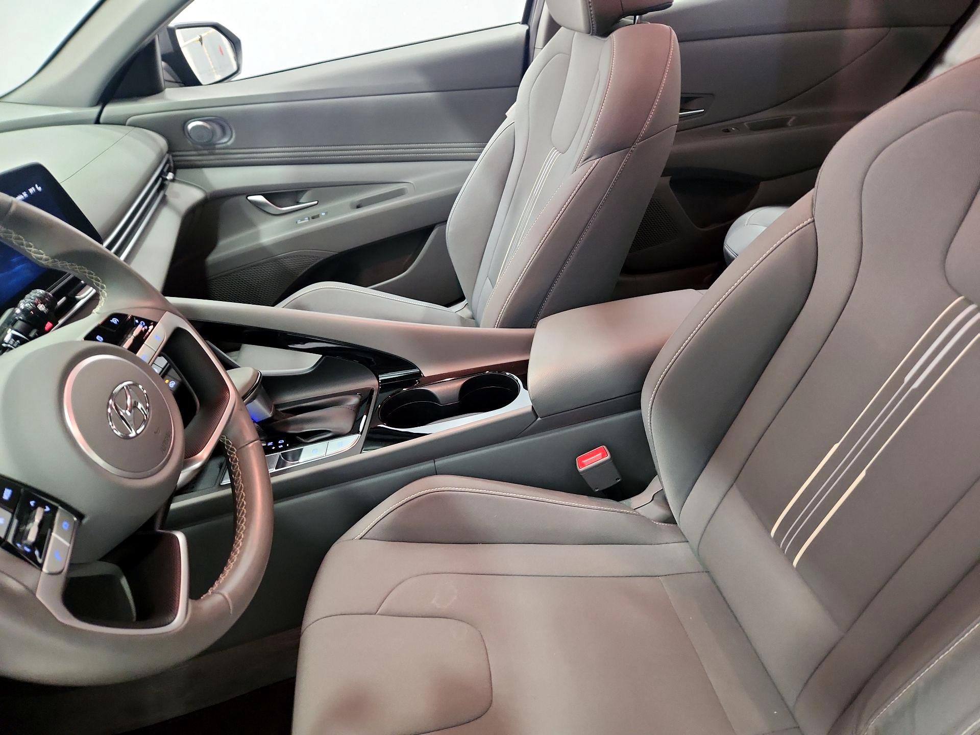 Thumbnail: 2023 Hyundai Elantra - 11