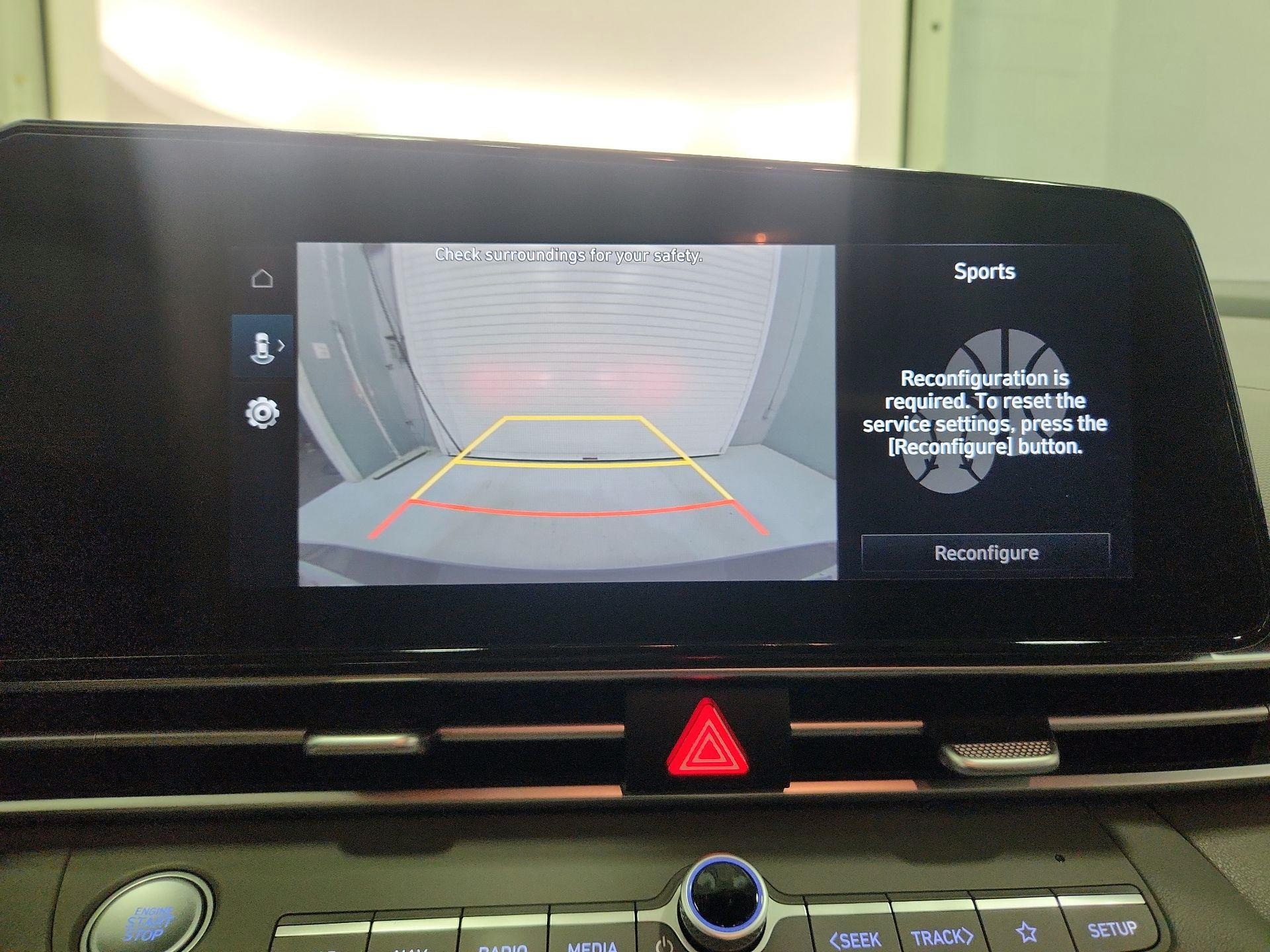 Thumbnail: 2023 Hyundai Elantra - 14