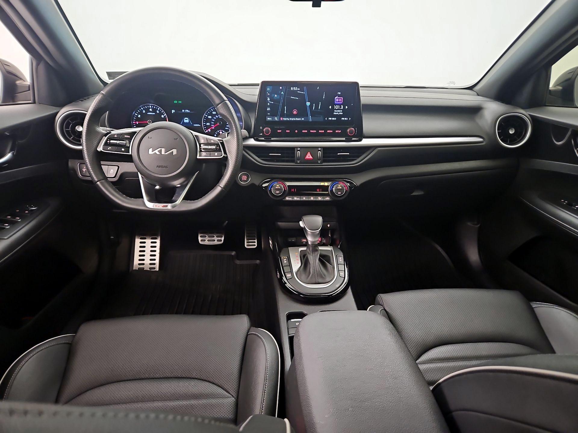 Thumbnail: 2023 Kia Forte - 9