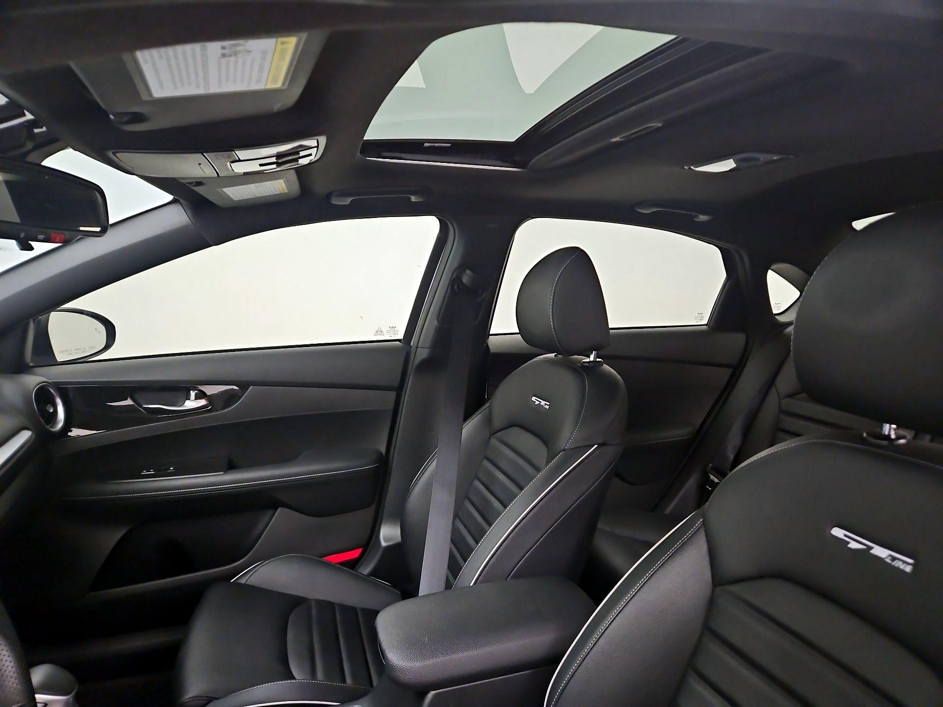 Thumbnail: 2023 Kia Forte - 20