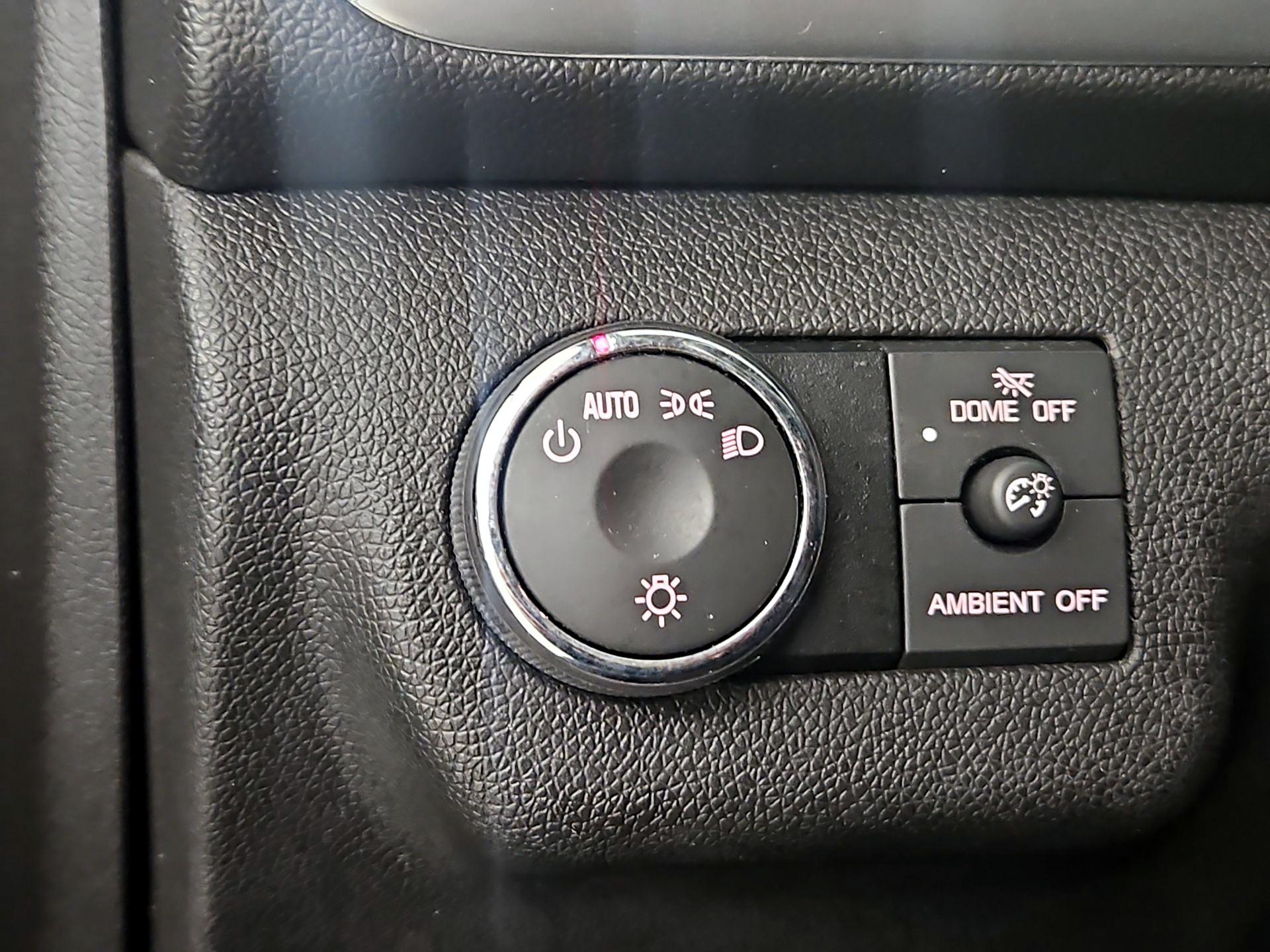 Thumbnail: 2015 GMC Acadia - 13