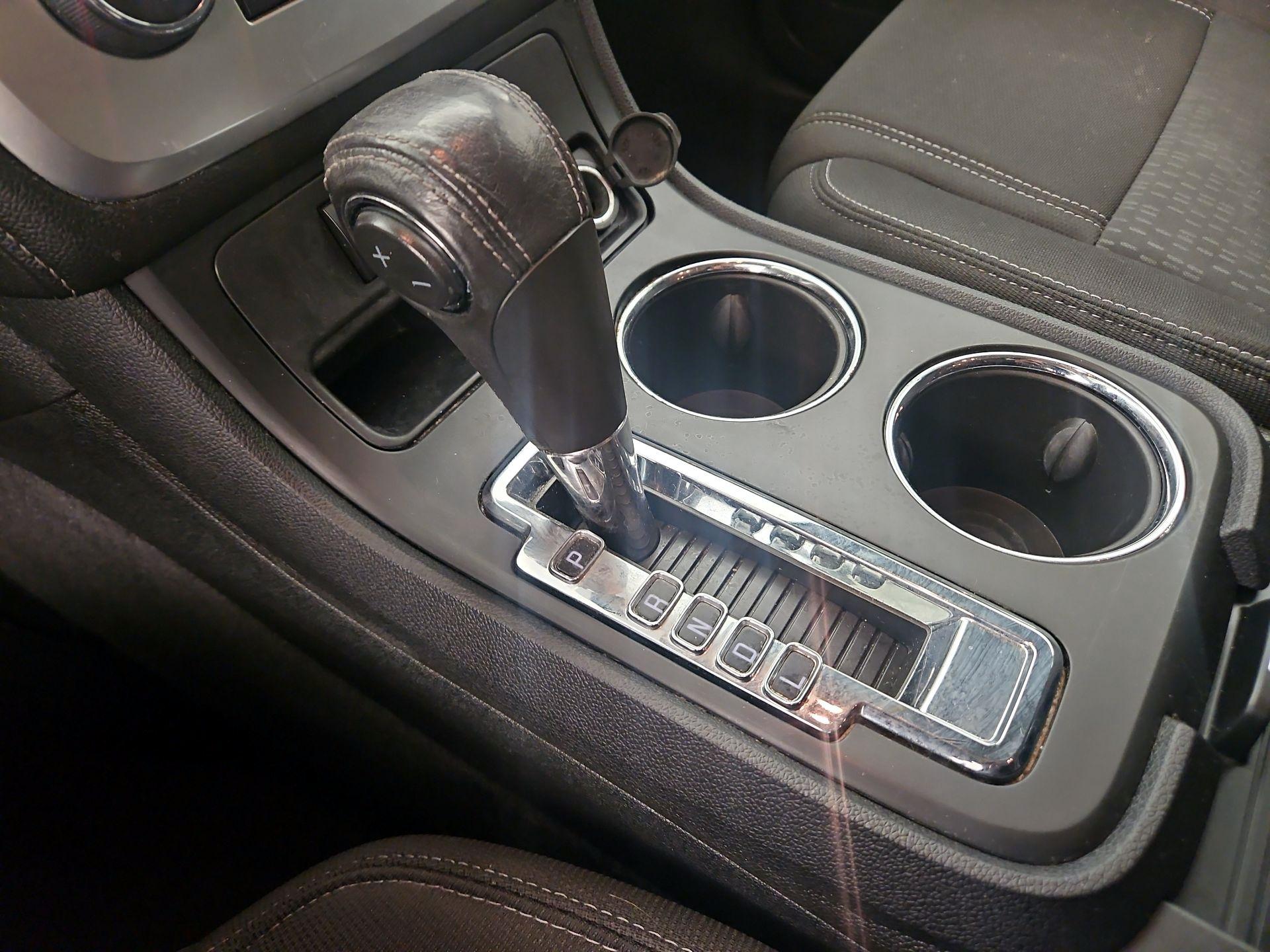 Thumbnail: 2015 GMC Acadia - 17