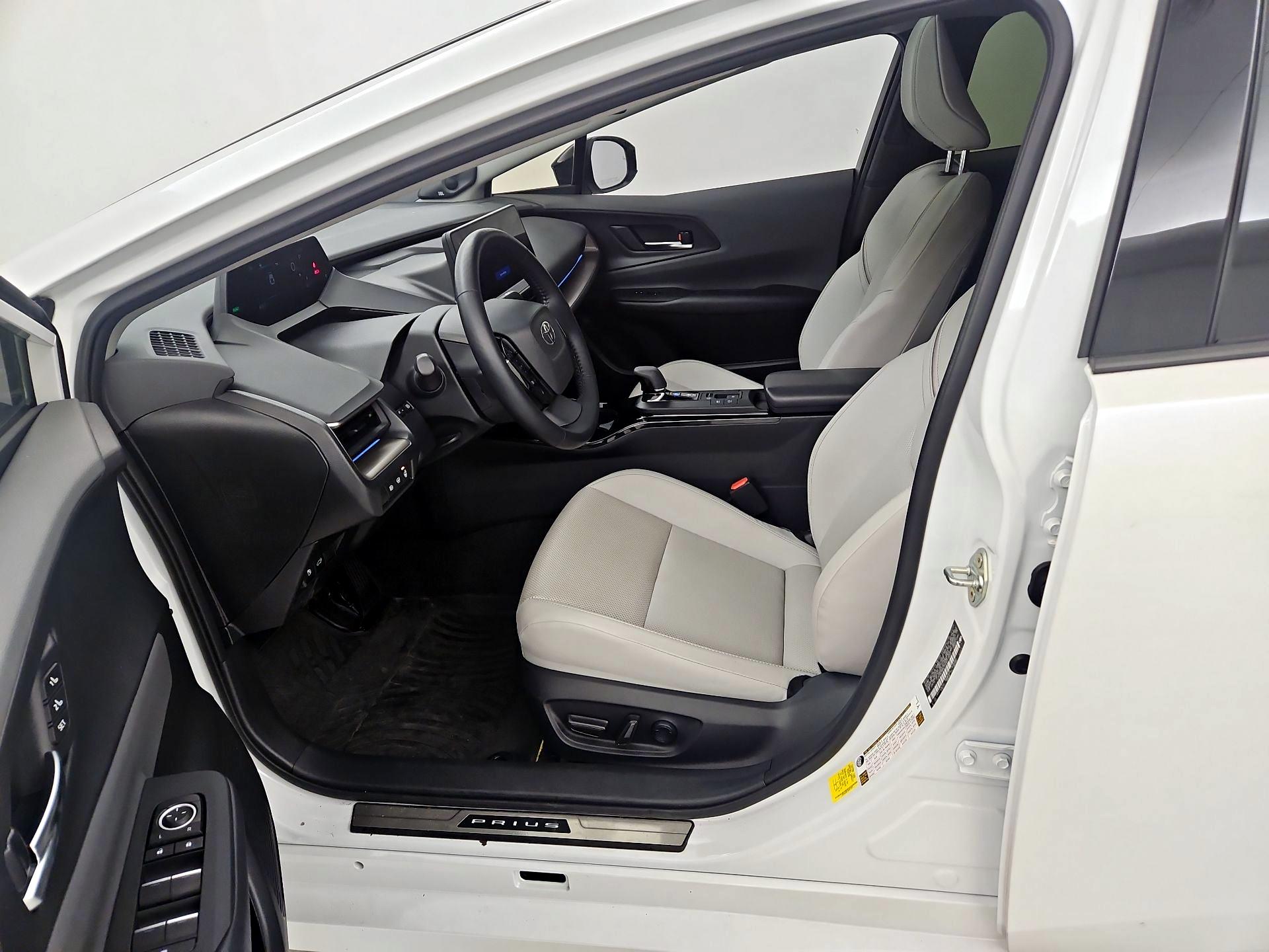 Thumbnail: 2024 Toyota Prius - 11