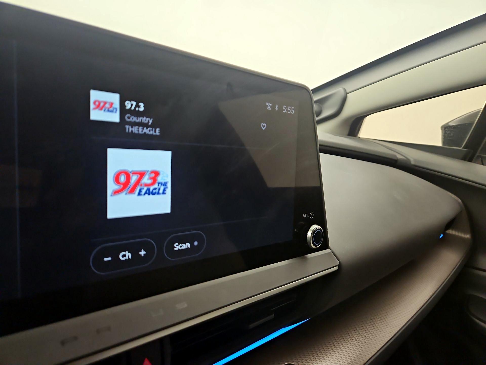 Thumbnail: 2024 Toyota Prius - 15