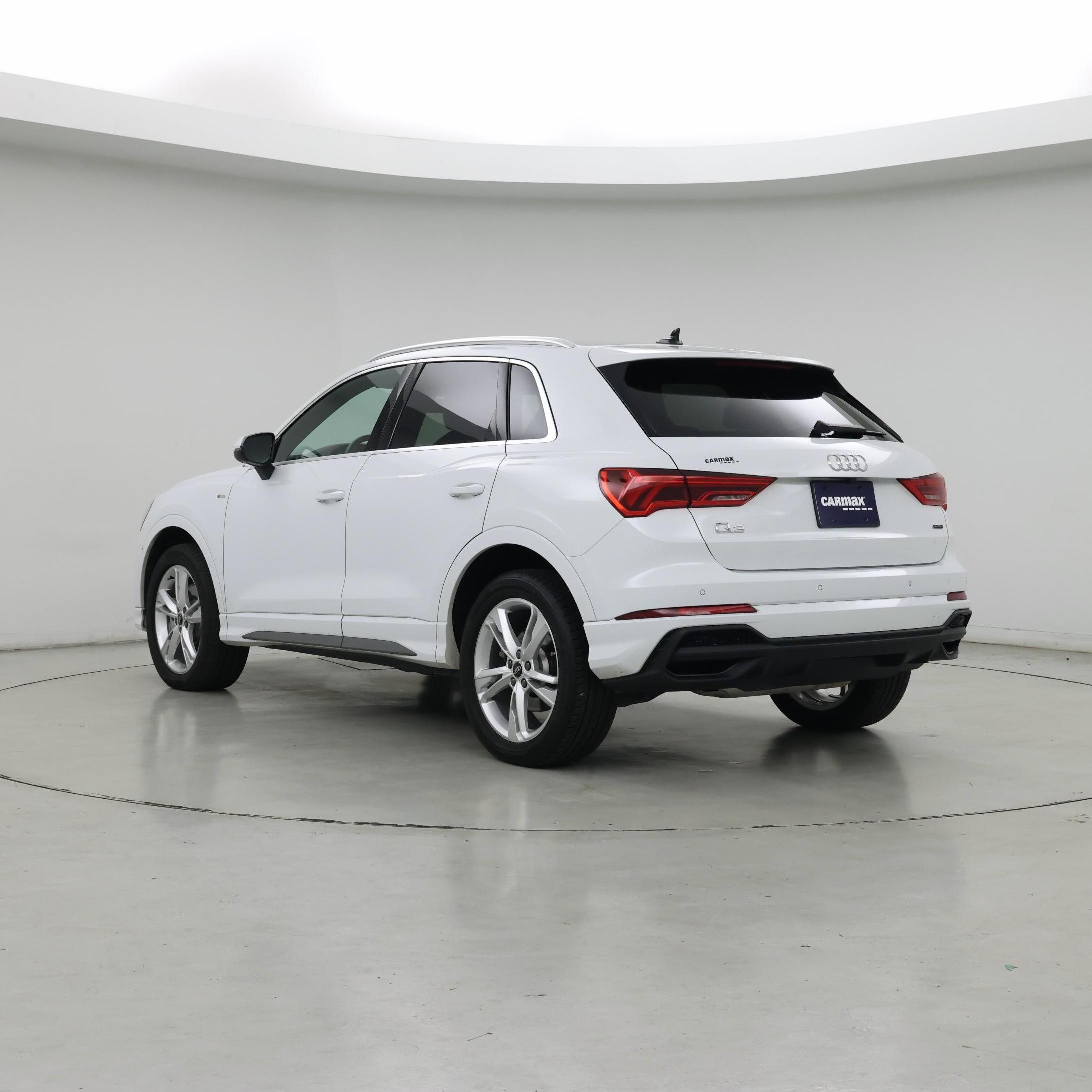 Thumbnail: 2023 Audi Q5 - 2