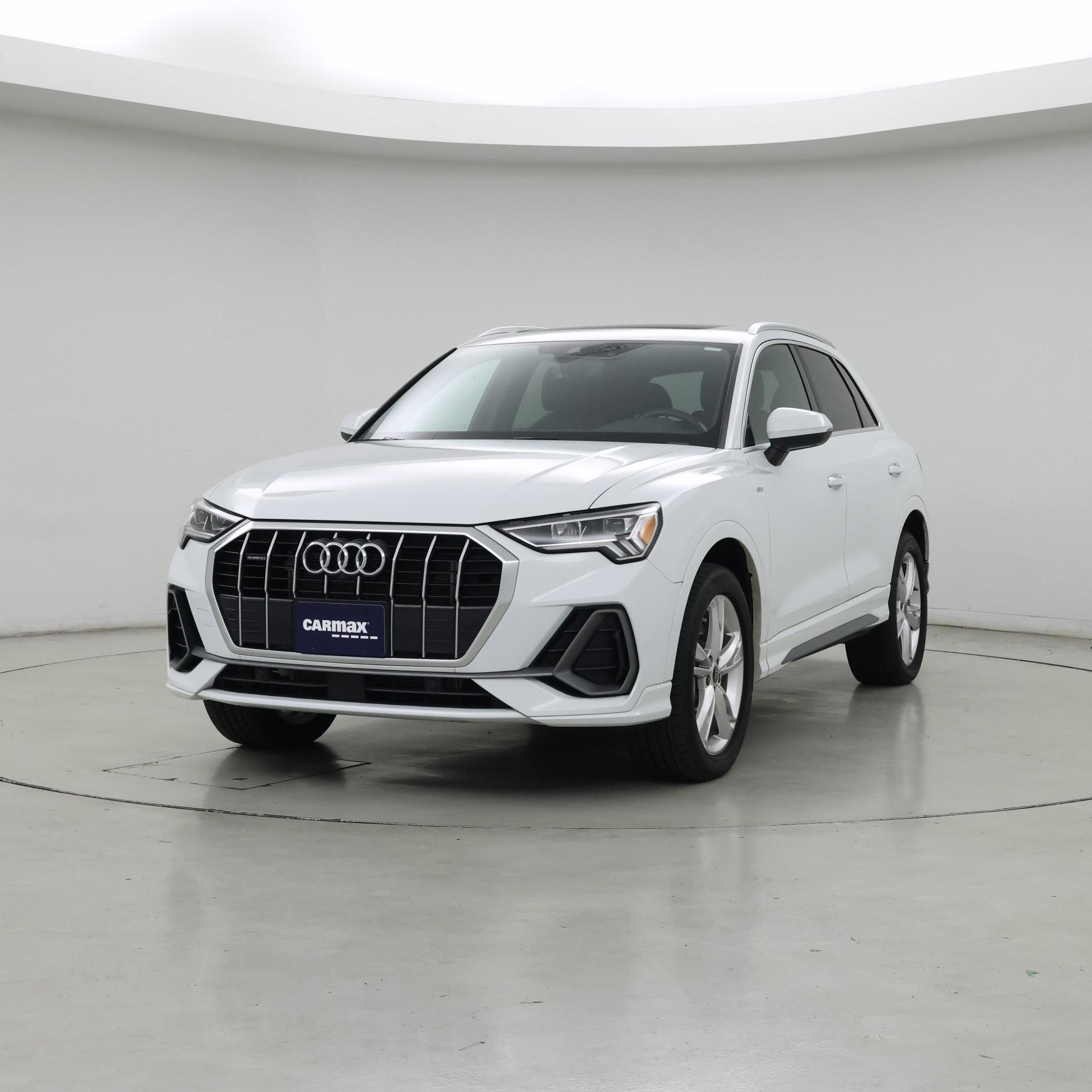 Thumbnail: 2023 Audi Q5 - 4