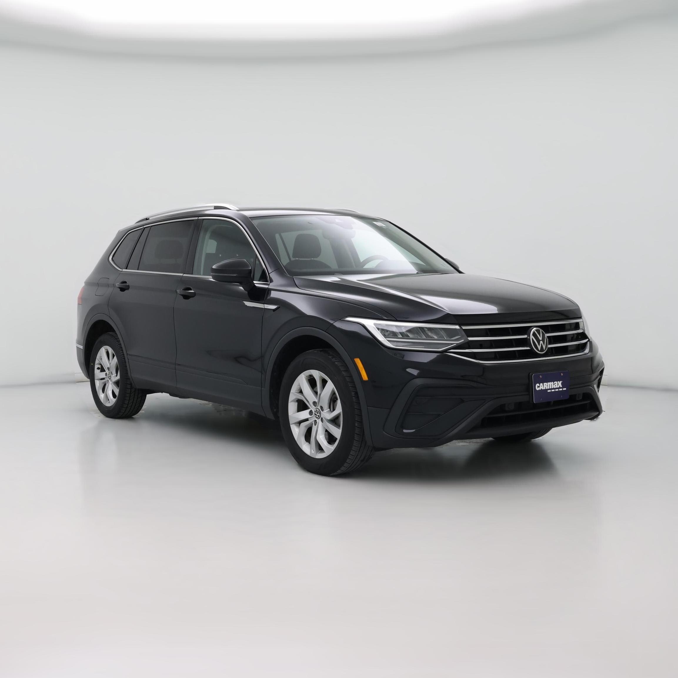 Thumbnail: 2022 Volkswagen Tiguan - 1